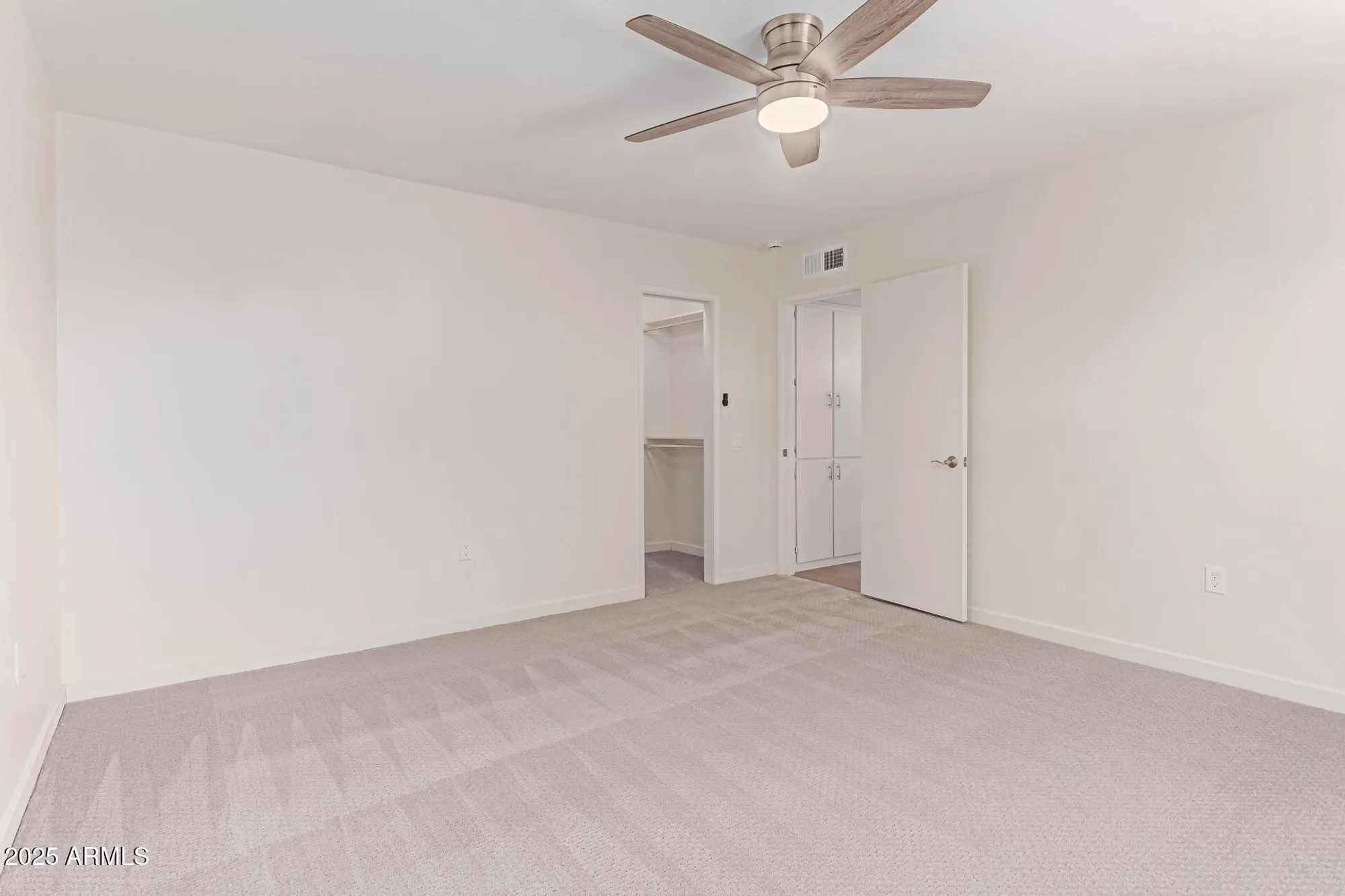 Property Slideshow image 27 of 36 | 16853 n meadow park dr, Sun City, AZ, 85351