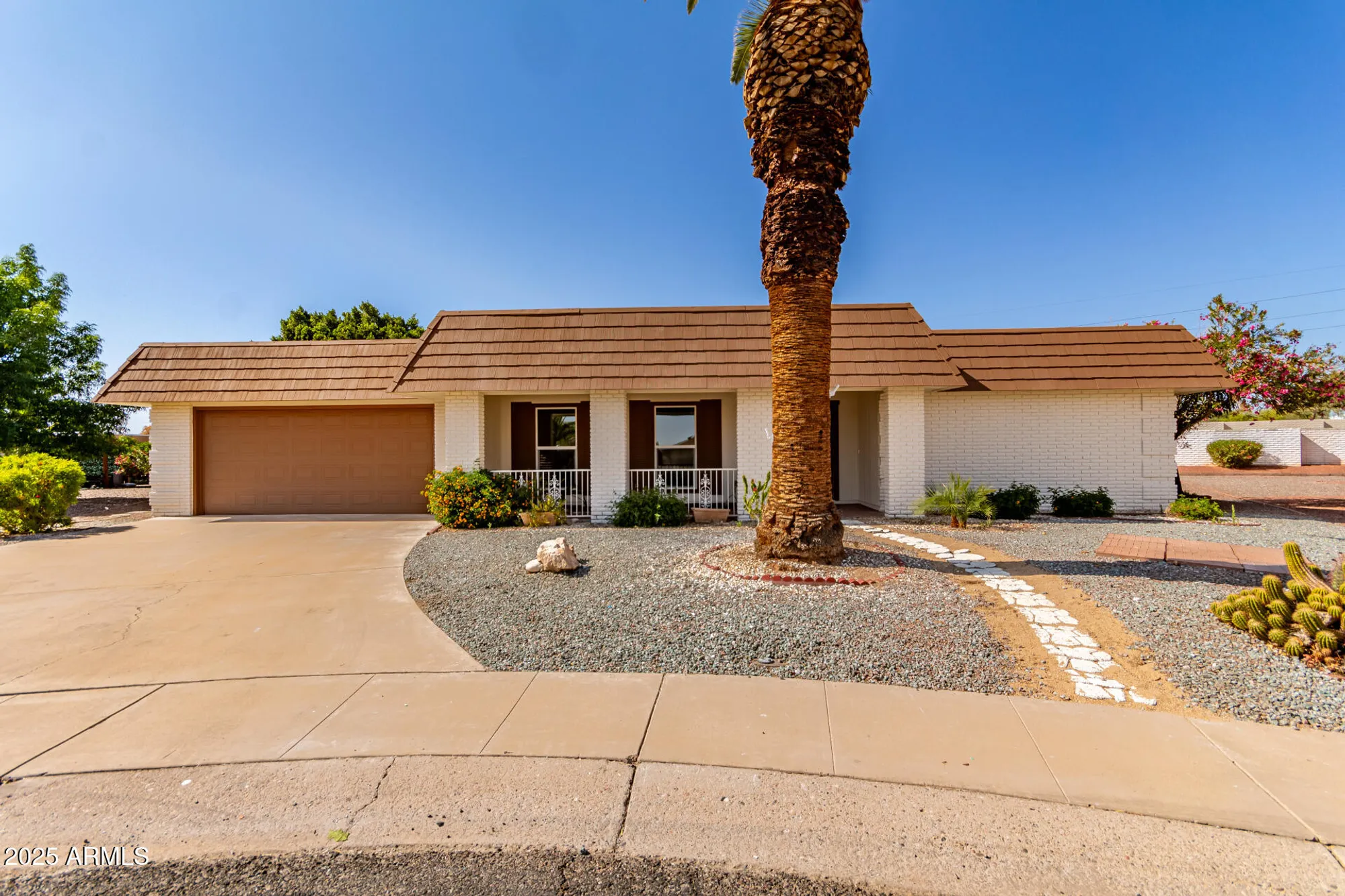 Property Slideshow image 7 of 36 | 16853 n meadow park dr, Sun City, AZ, 85351