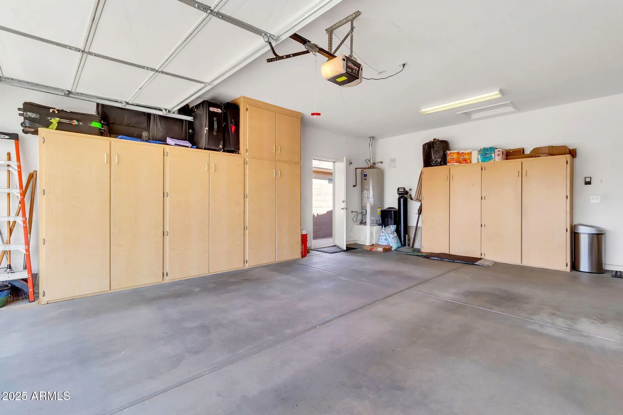 Property Slideshow image 29 of 30 | 3624 e county down dr, Chandler, AZ, 85249