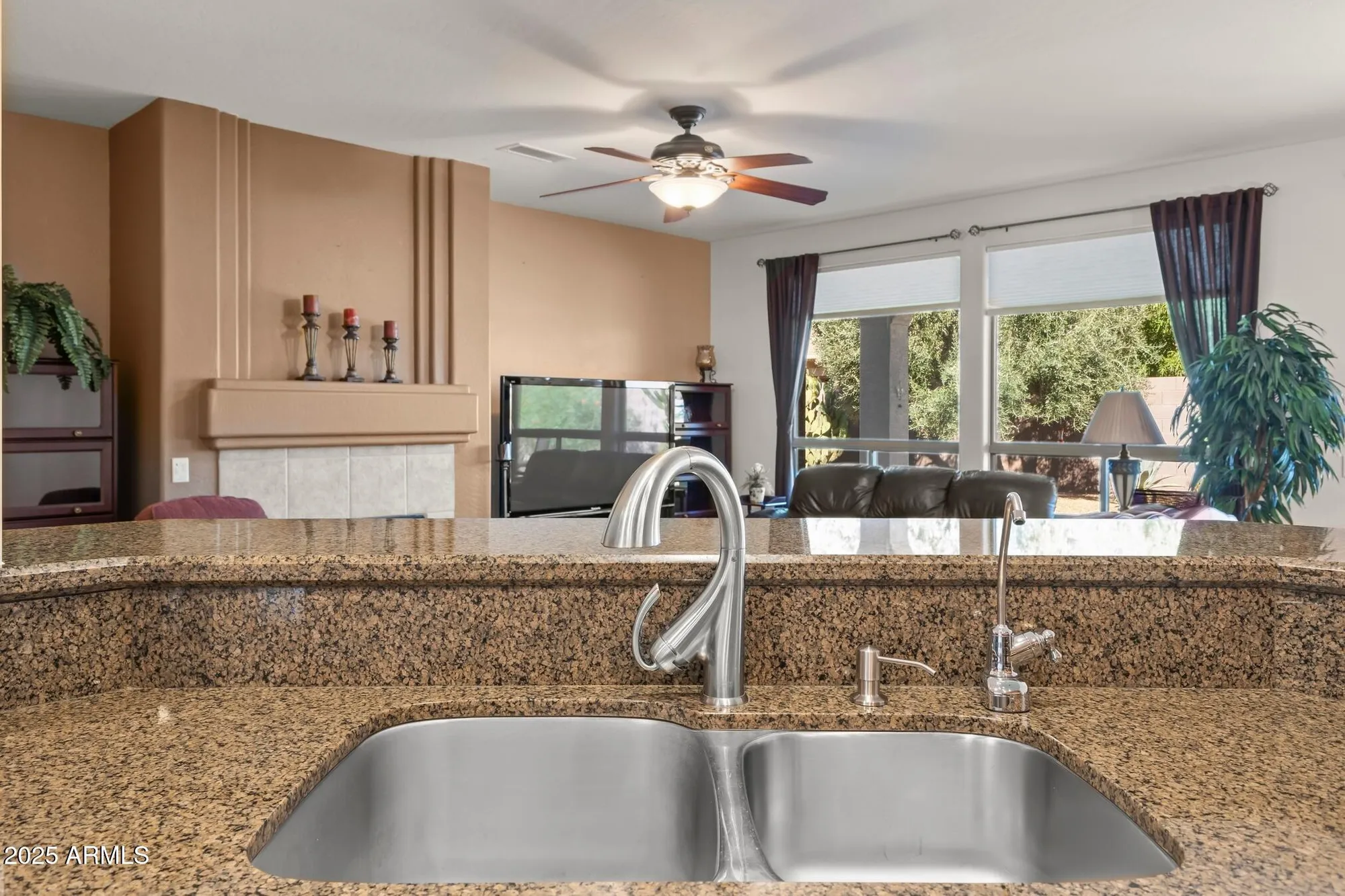 Property Slideshow image 18 of 38 | 18836 n sunsites dr, Surprise, AZ, 85387