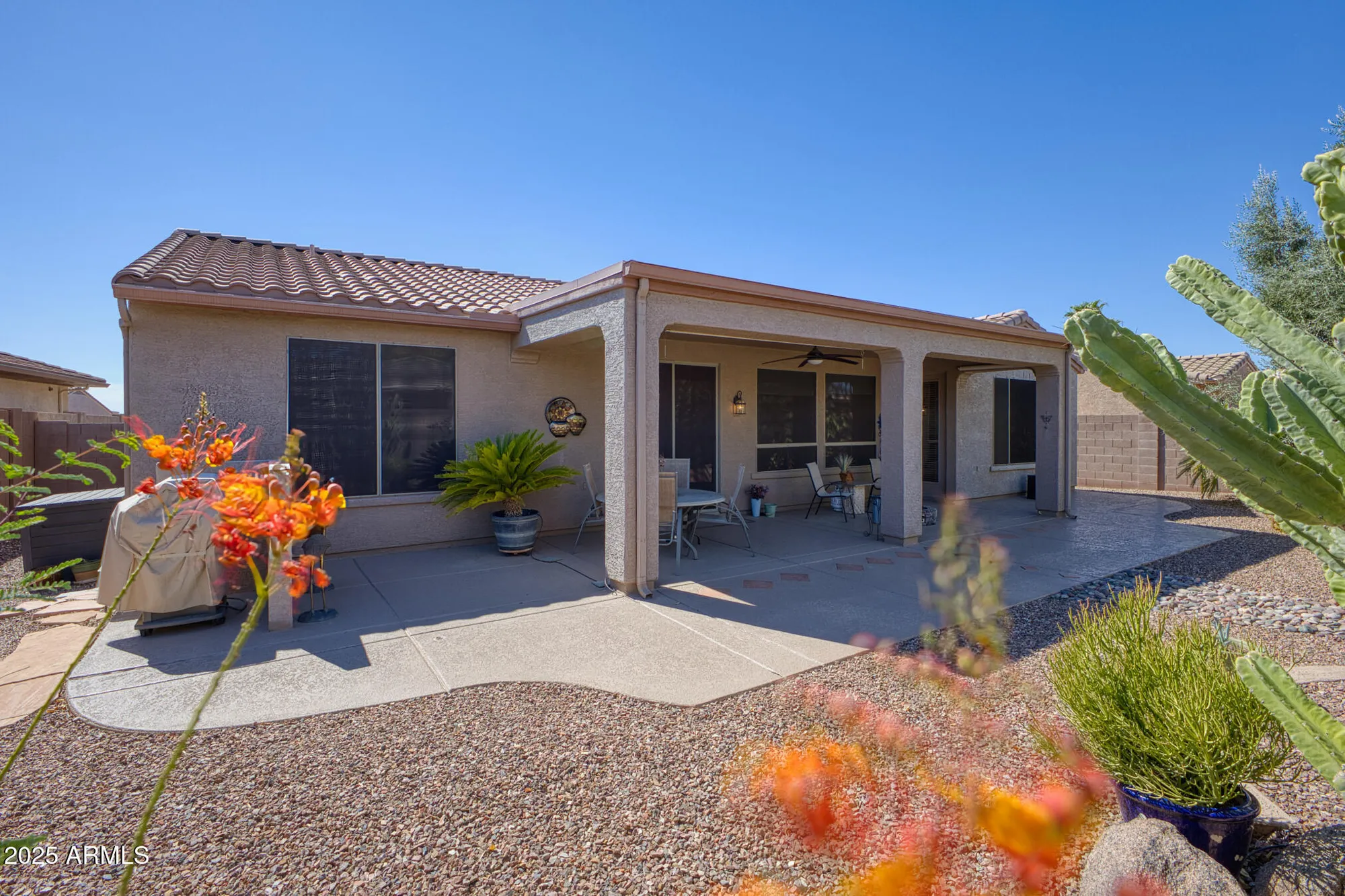 Property Slideshow image 31 of 38 | 18836 n sunsites dr, Surprise, AZ, 85387