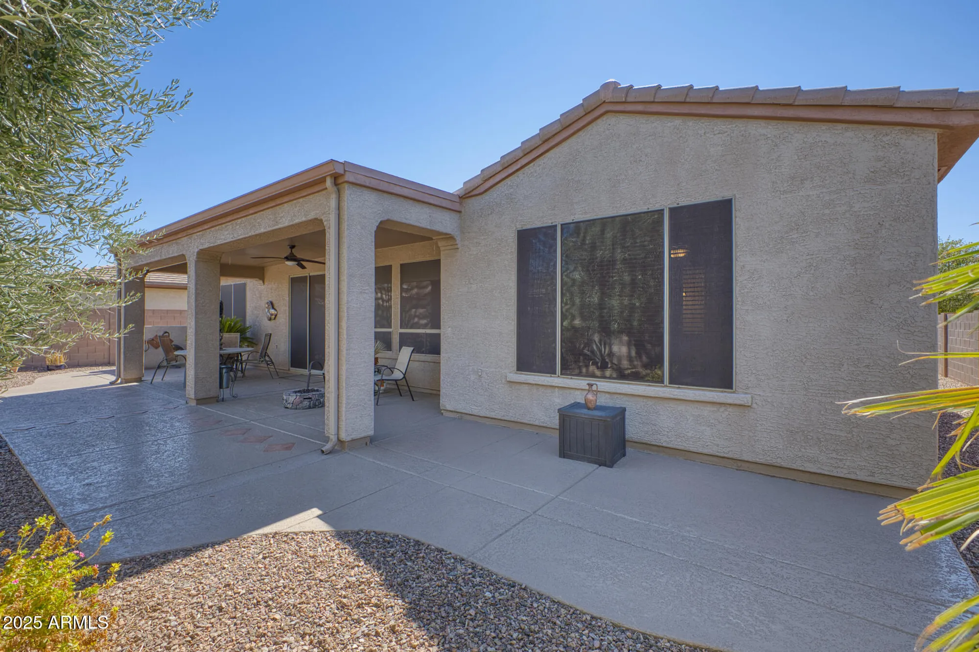 Property Slideshow image 32 of 38 | 18836 n sunsites dr, Surprise, AZ, 85387