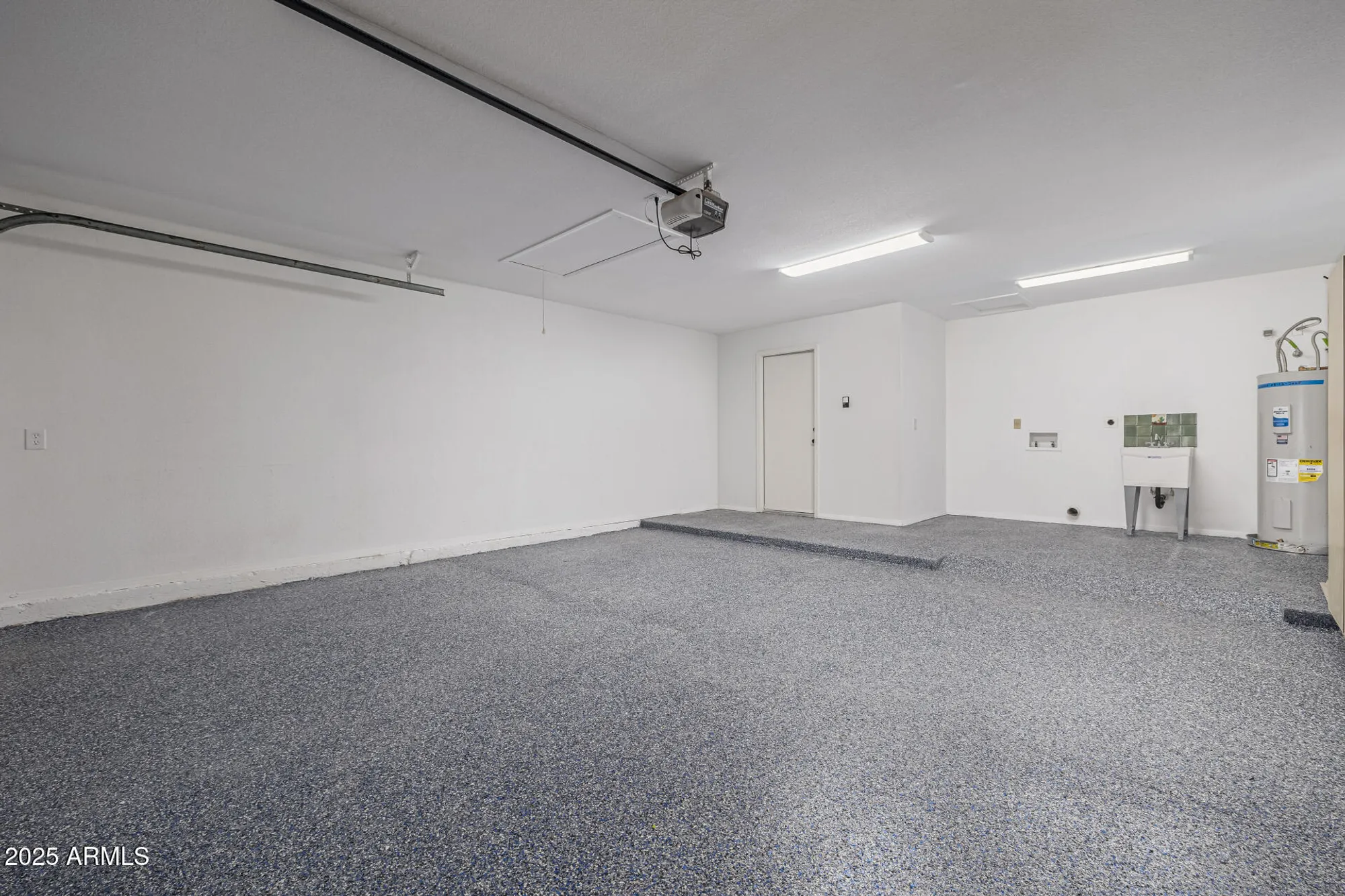 Property Slideshow image 32 of 41 | 9152 w oraibi dr, Peoria, AZ, 85382