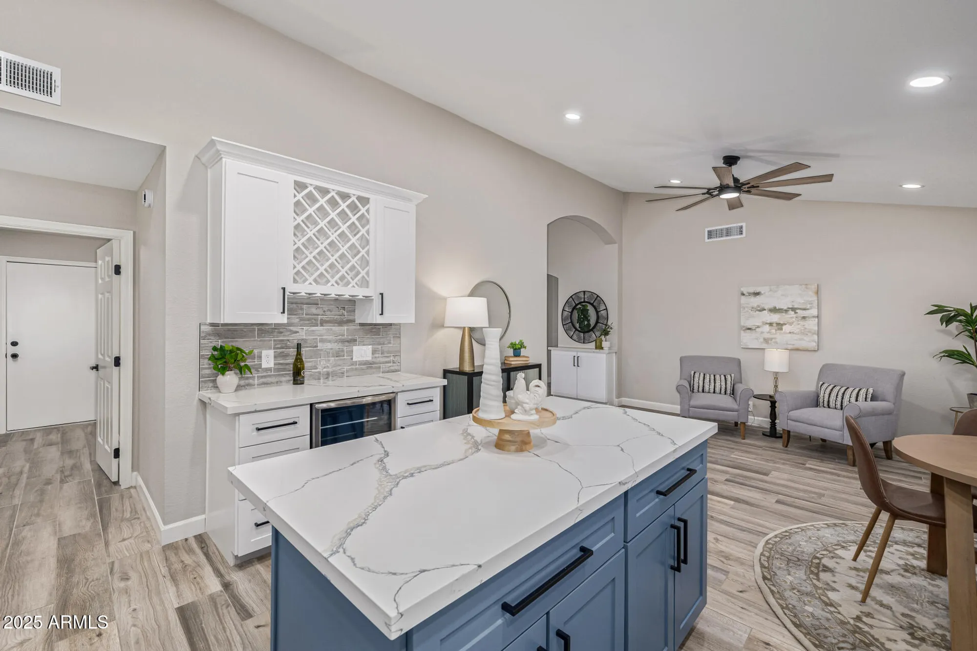 Property Slideshow image 11 of 41 | 9152 w oraibi dr, Peoria, AZ, 85382