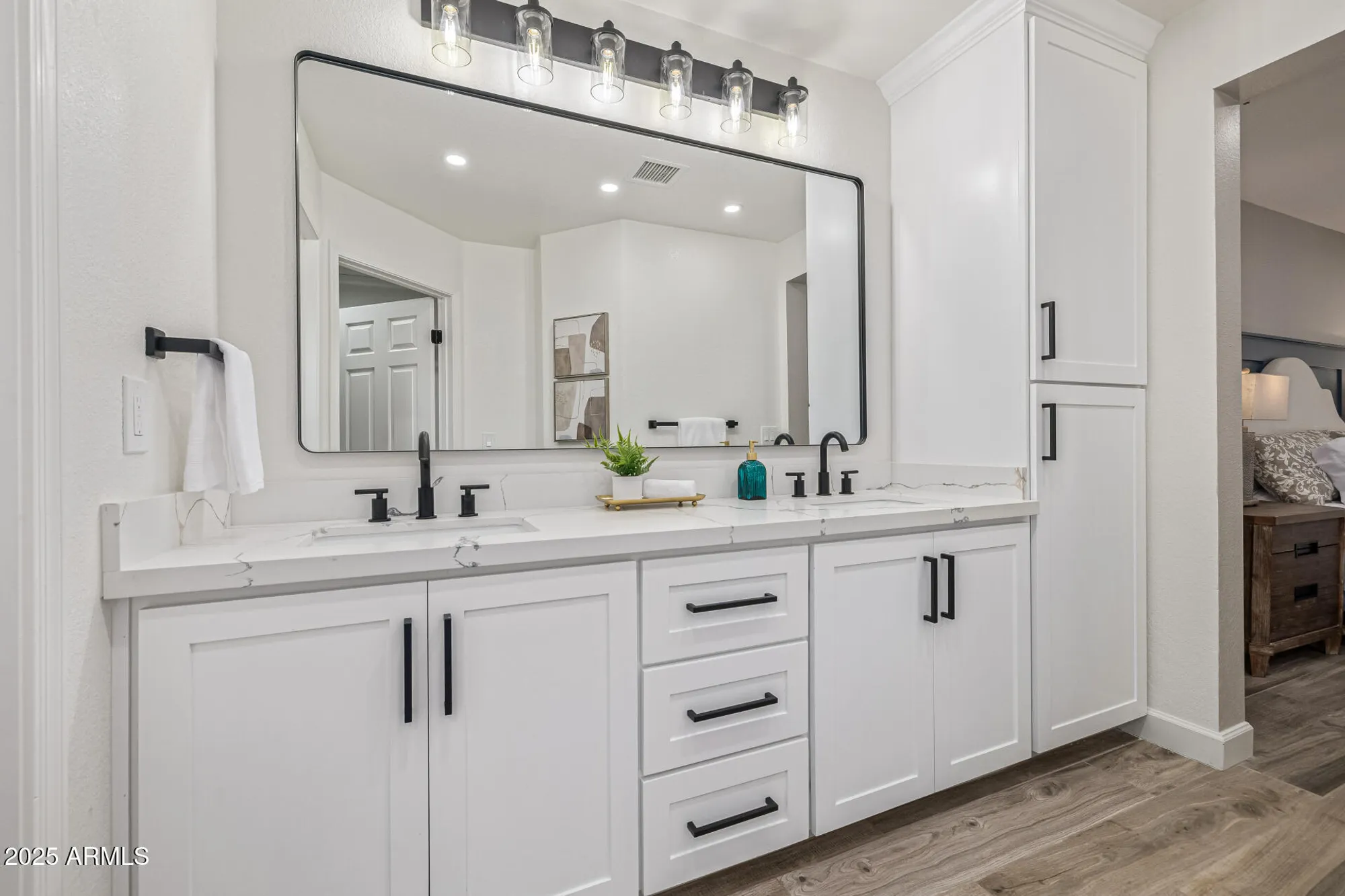 Property Slideshow image 25 of 41 | 9152 w oraibi dr, Peoria, AZ, 85382