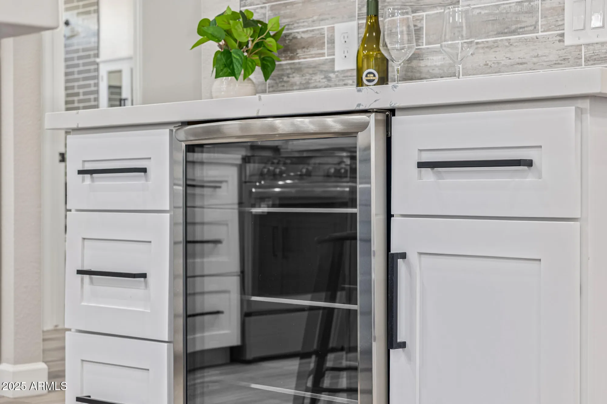 Property Slideshow image 12 of 41 | 9152 w oraibi dr, Peoria, AZ, 85382