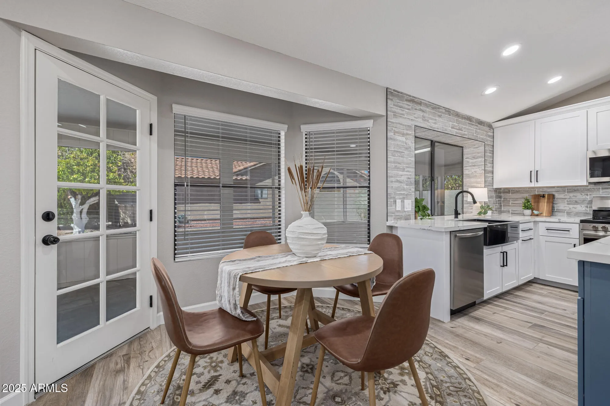 Property Slideshow image 7 of 41 | 9152 w oraibi dr, Peoria, AZ, 85382