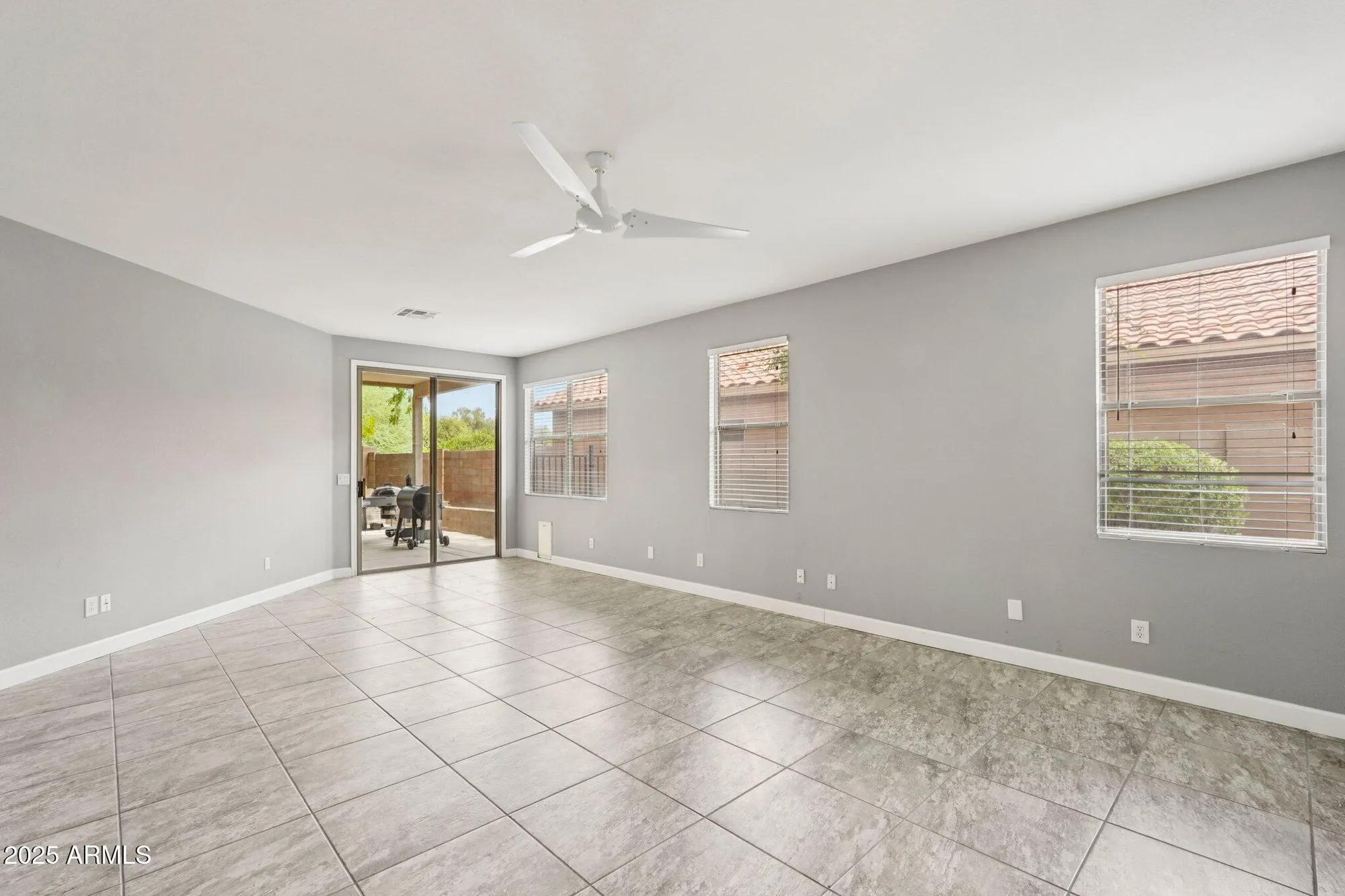 Property Slideshow image 48 of 65 | 17620 w weatherby dr, Surprise, AZ, 85374