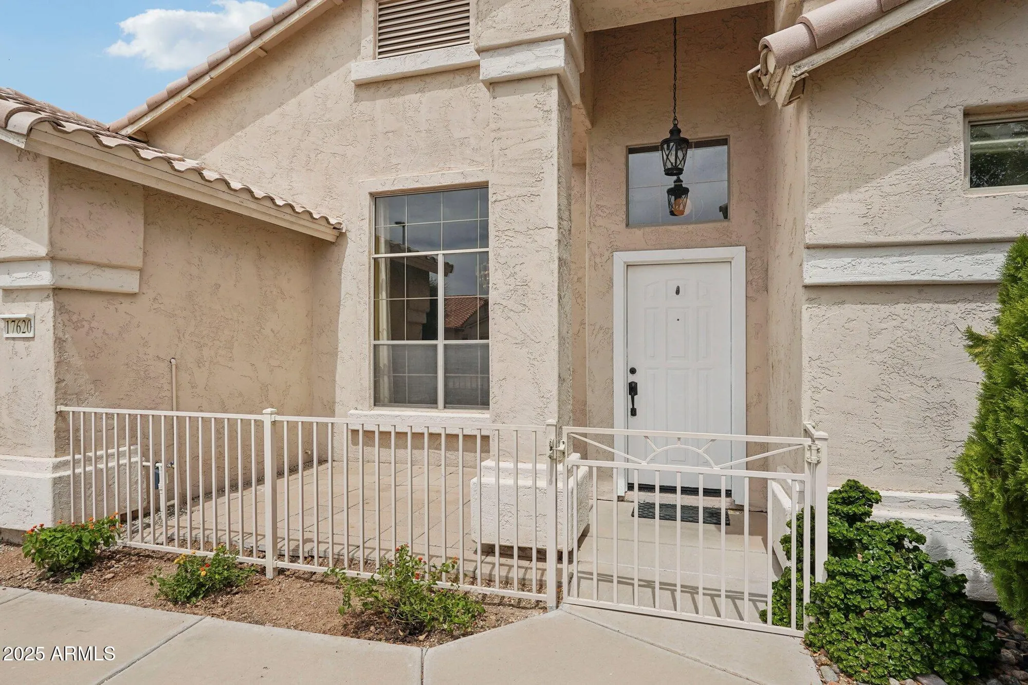 Property Slideshow image 9 of 65 | 17620 w weatherby dr, Surprise, AZ, 85374