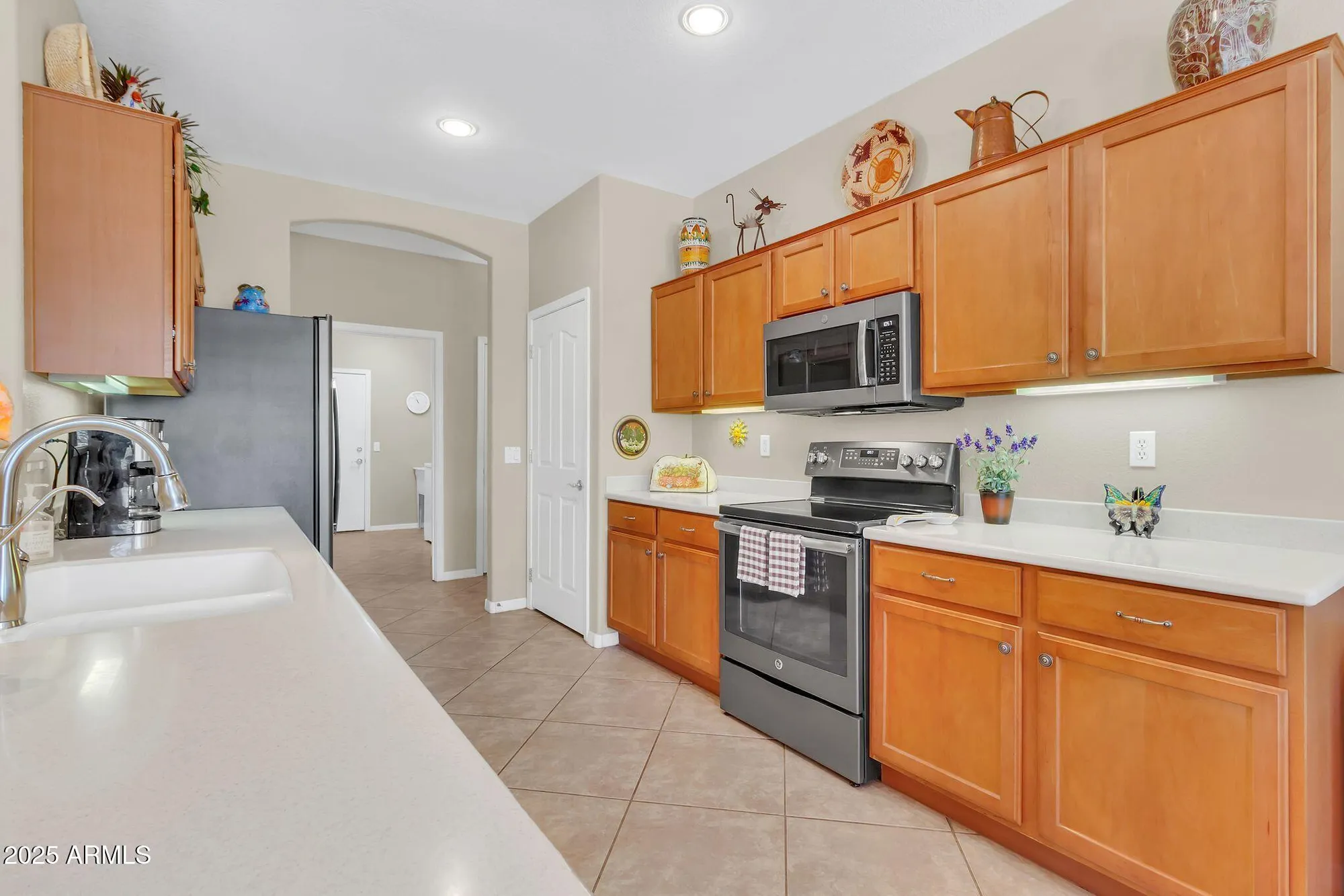 Property Slideshow image 9 of 30 | 3624 e county down dr, Chandler, AZ, 85249