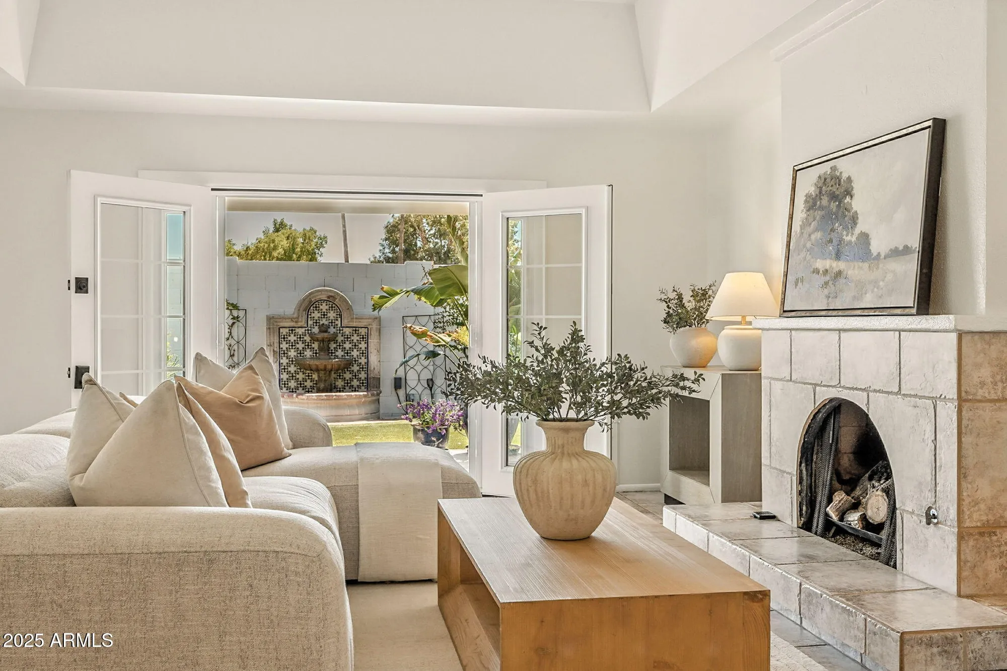 Property Slideshow image 12 of 99 | 43 e boca raton rd, Phoenix, AZ, 85022