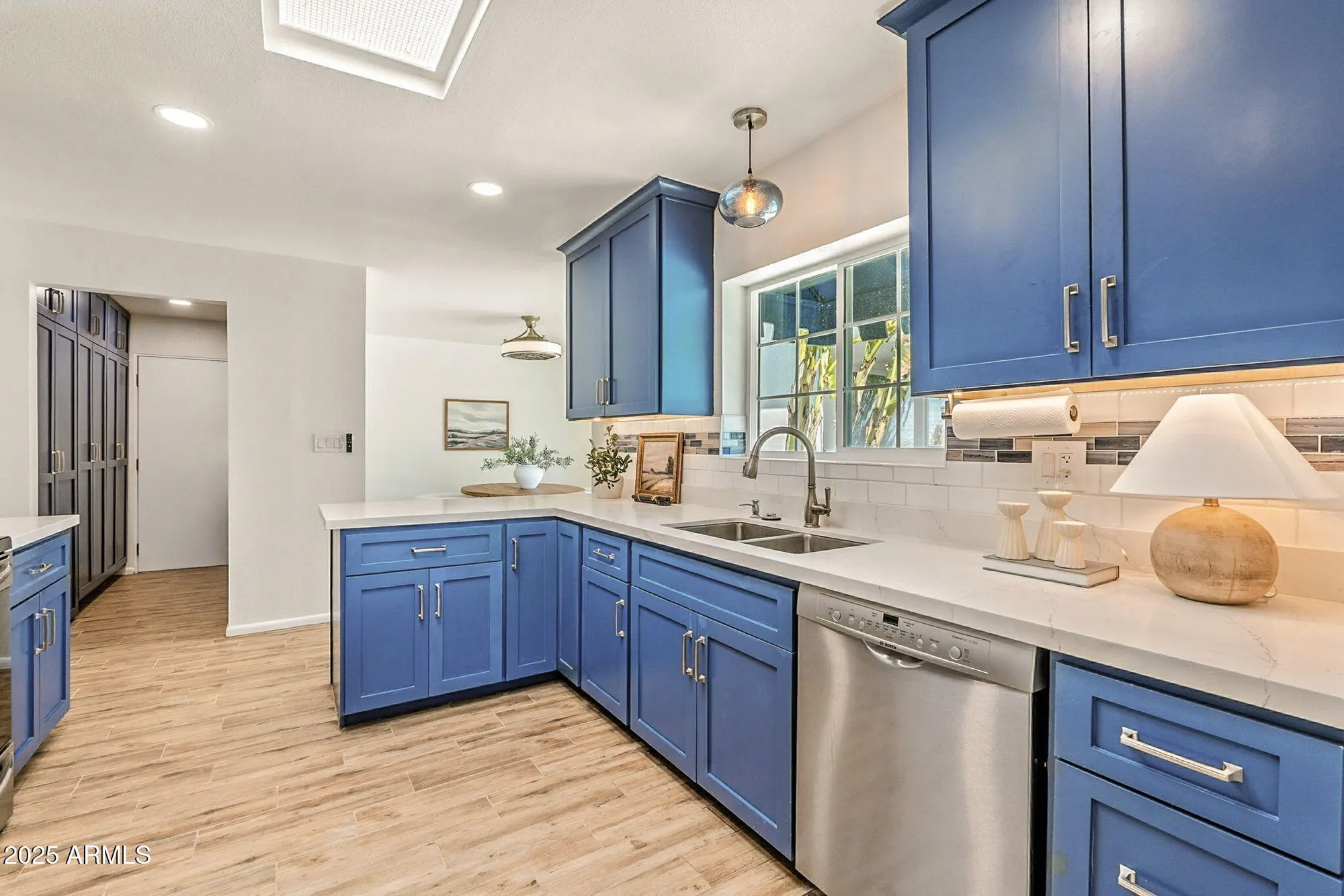 Property Slideshow image 24 of 99 | 43 e boca raton rd, Phoenix, AZ, 85022