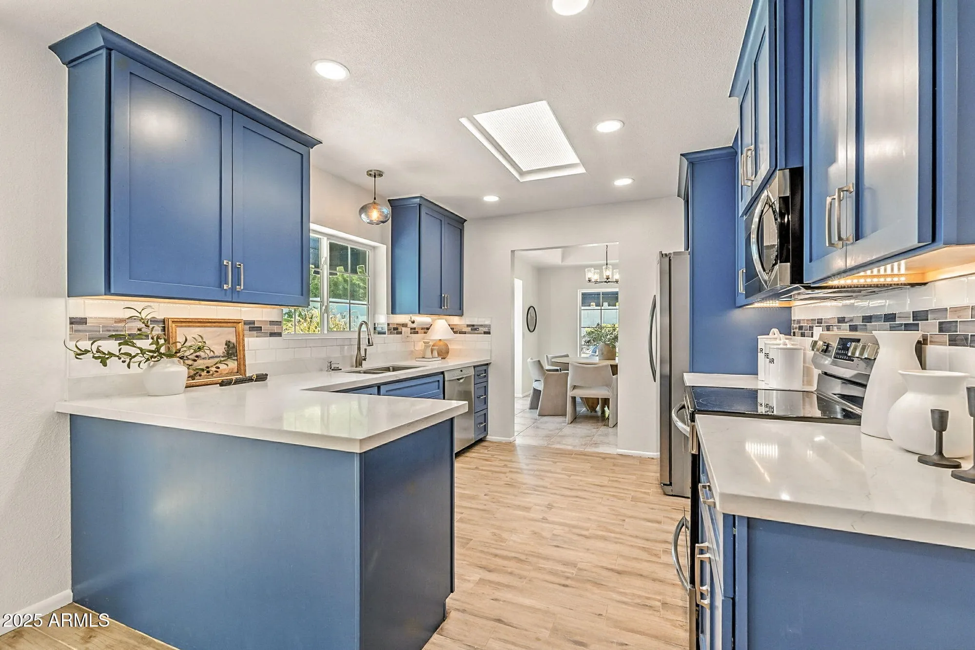 Property Slideshow image 29 of 99 | 43 e boca raton rd, Phoenix, AZ, 85022