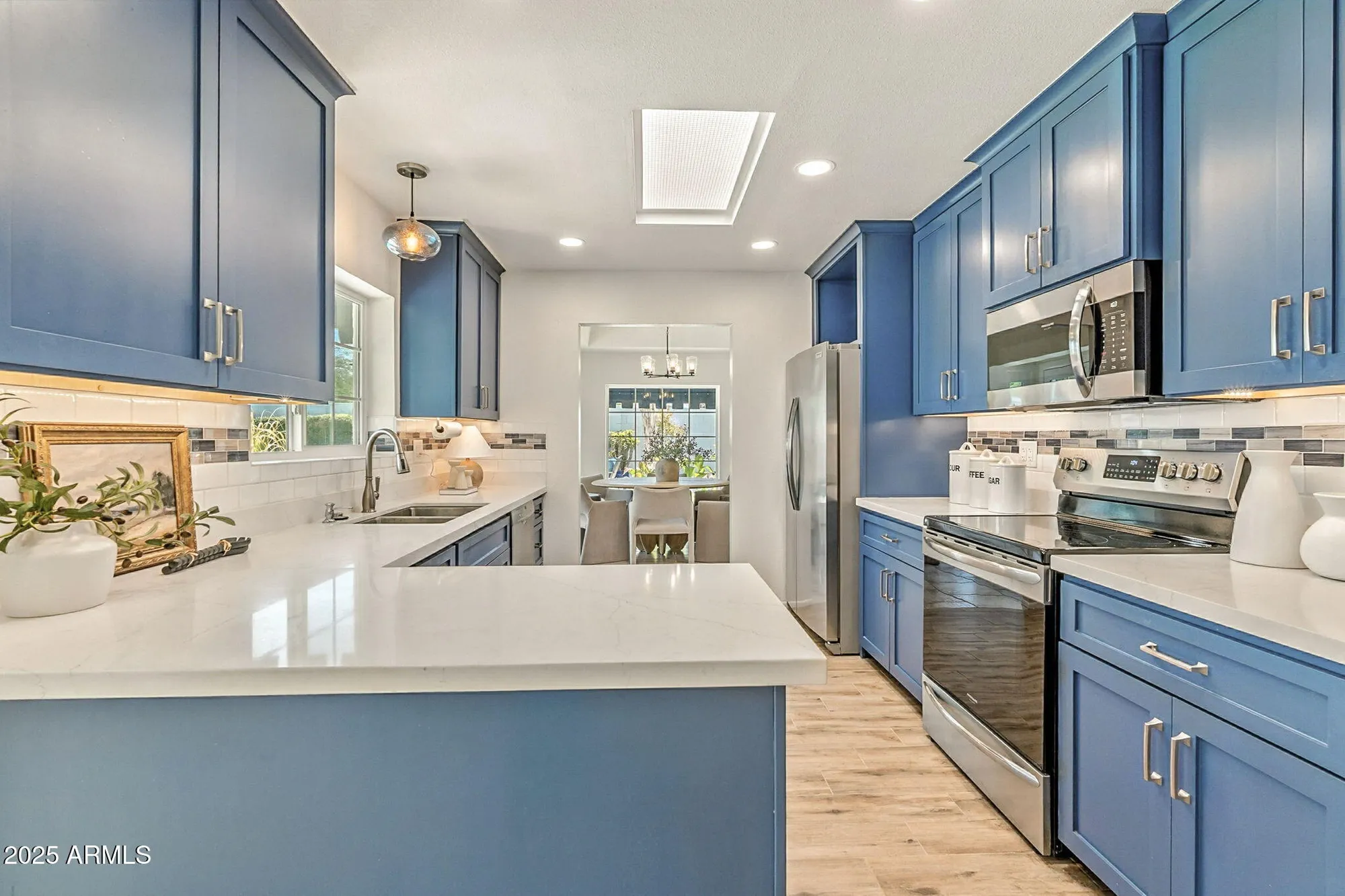 Property Slideshow image 31 of 99 | 43 e boca raton rd, Phoenix, AZ, 85022