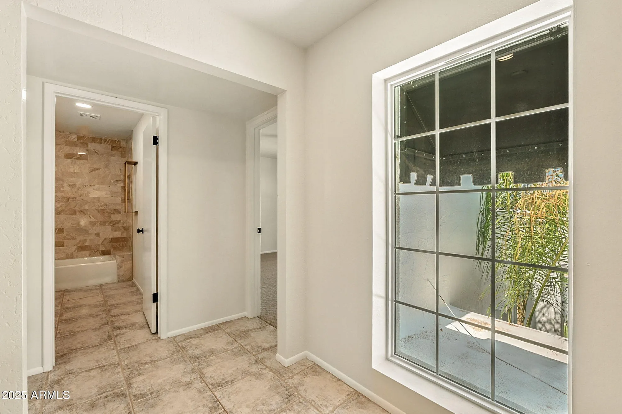Property Slideshow image 46 of 99 | 43 e boca raton rd, Phoenix, AZ, 85022