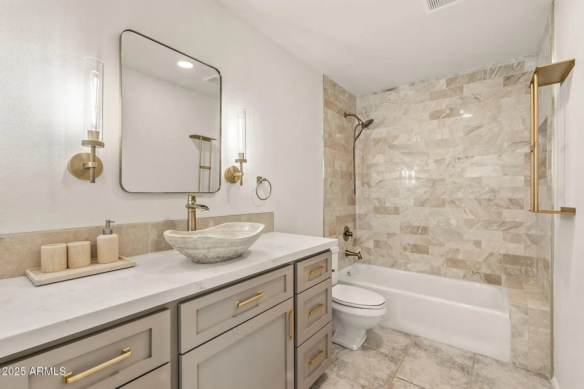 Property Slideshow image 51 of 99 | 43 e boca raton rd, Phoenix, AZ, 85022