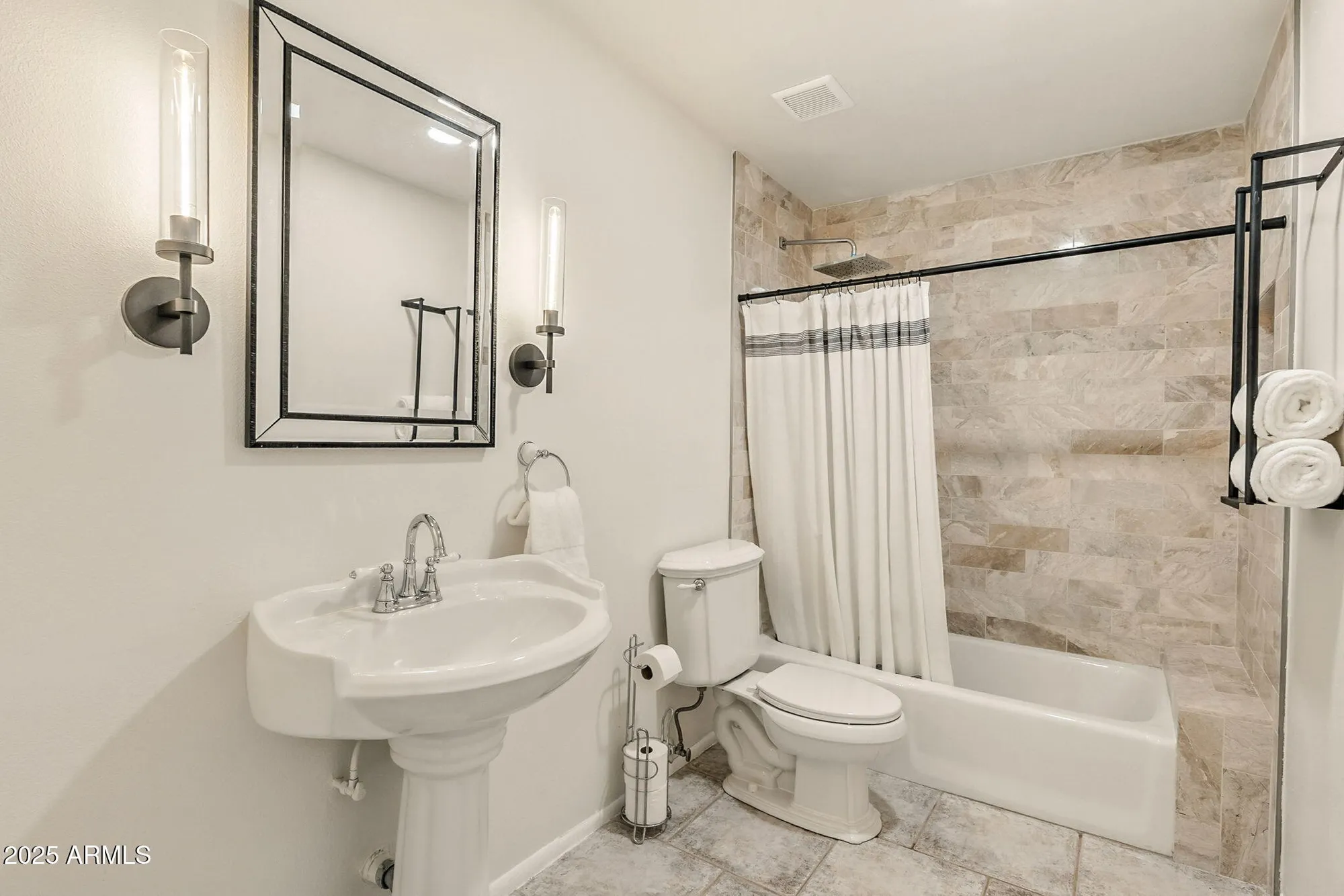 Property Slideshow image 43 of 99 | 43 e boca raton rd, Phoenix, AZ, 85022