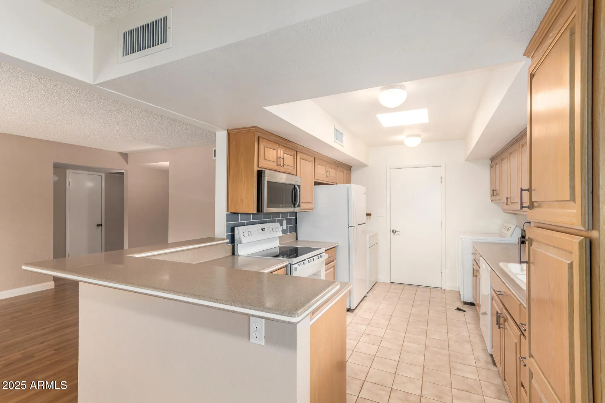 Property Slideshow image 5 of 35 | 9205 e citrus ln, Sun Lakes, AZ, 85248