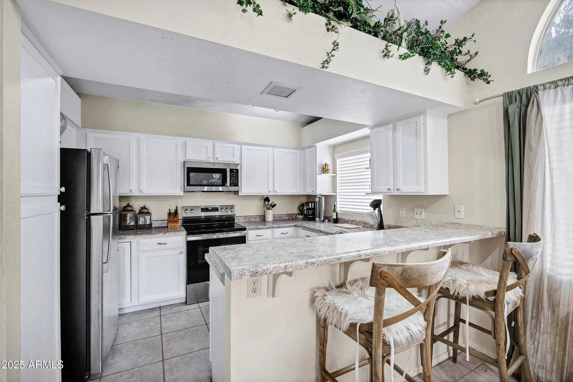 Property Slideshow image 3 of 19 | 12244 s 45th st, Phoenix, AZ, 85044