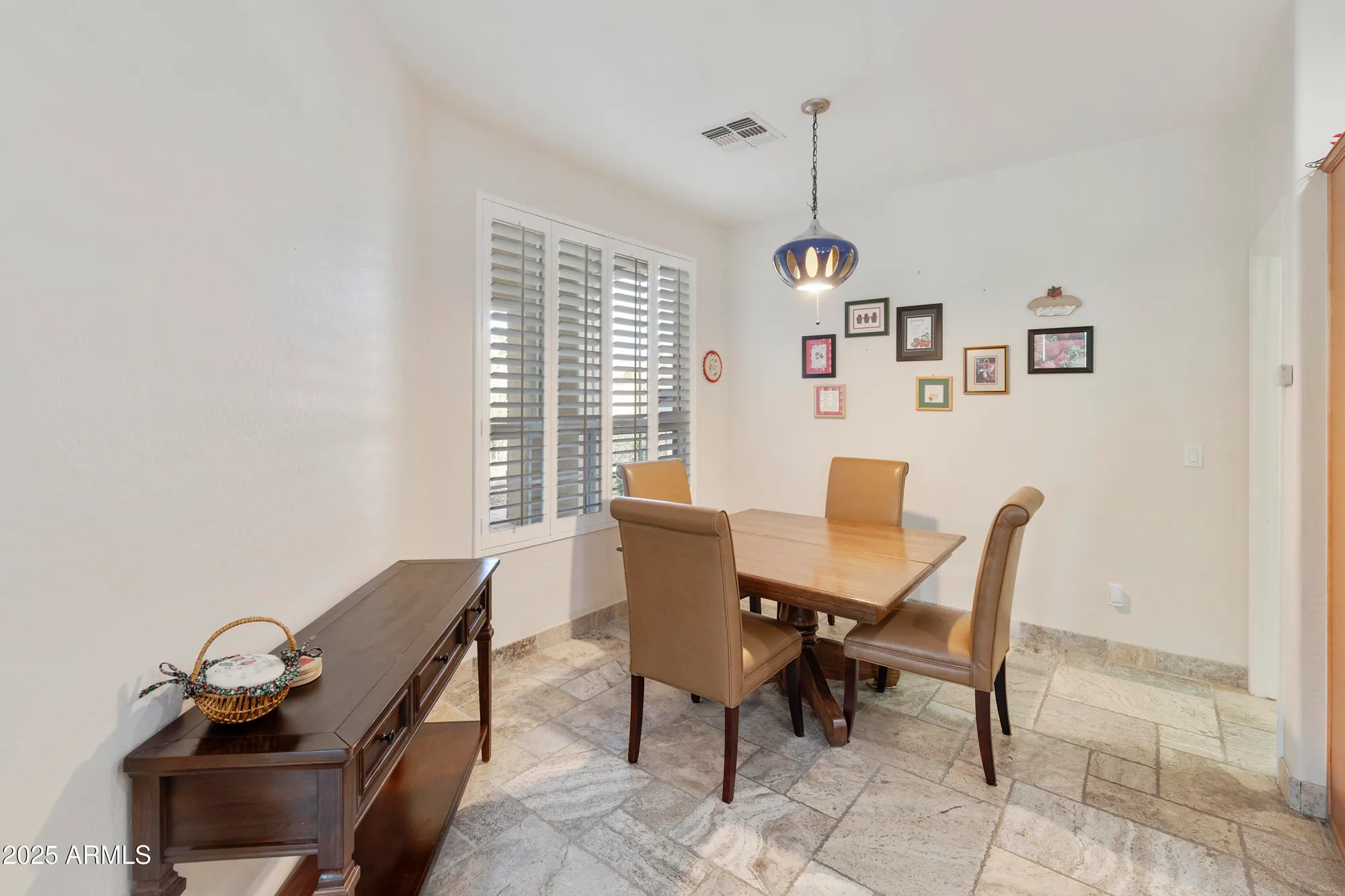 Property Slideshow image 16 of 69 | 10061 e coopers hawk dr, Sun Lakes, AZ, 85248