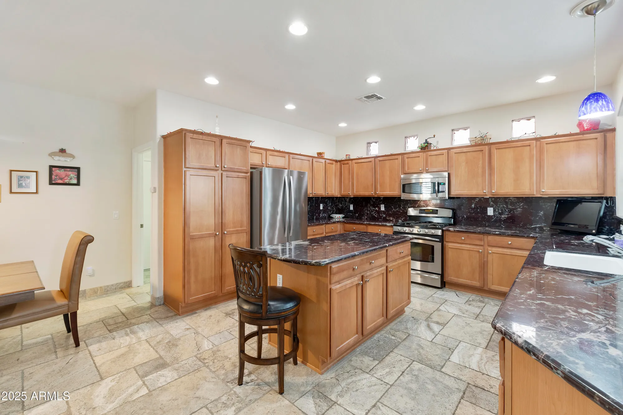 Property Slideshow image 14 of 69 | 10061 e coopers hawk dr, Sun Lakes, AZ, 85248