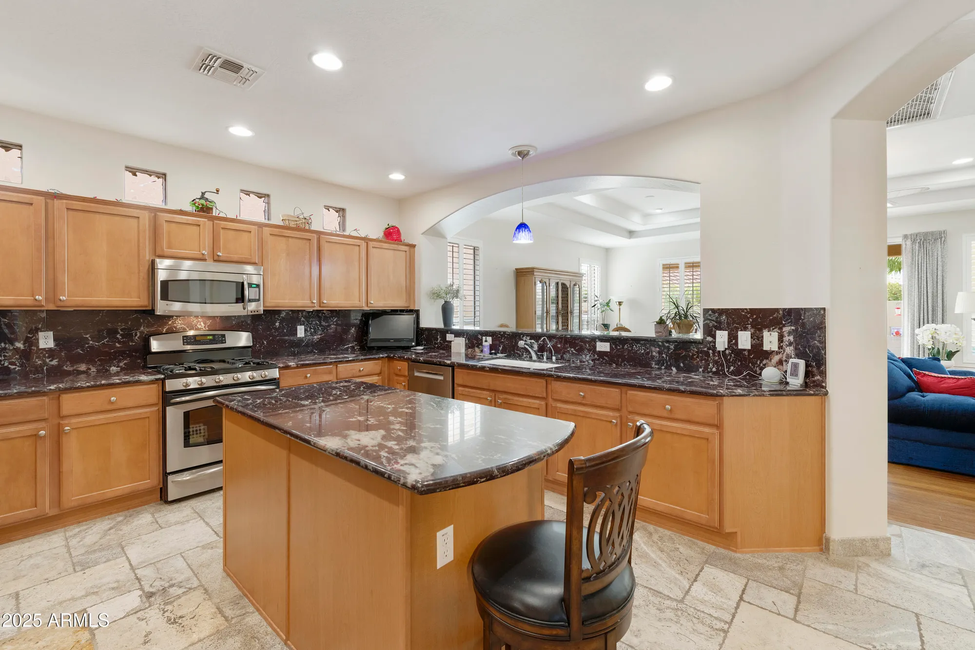 Property Slideshow image 2 of 69 | 10061 e coopers hawk dr, Sun Lakes, AZ, 85248