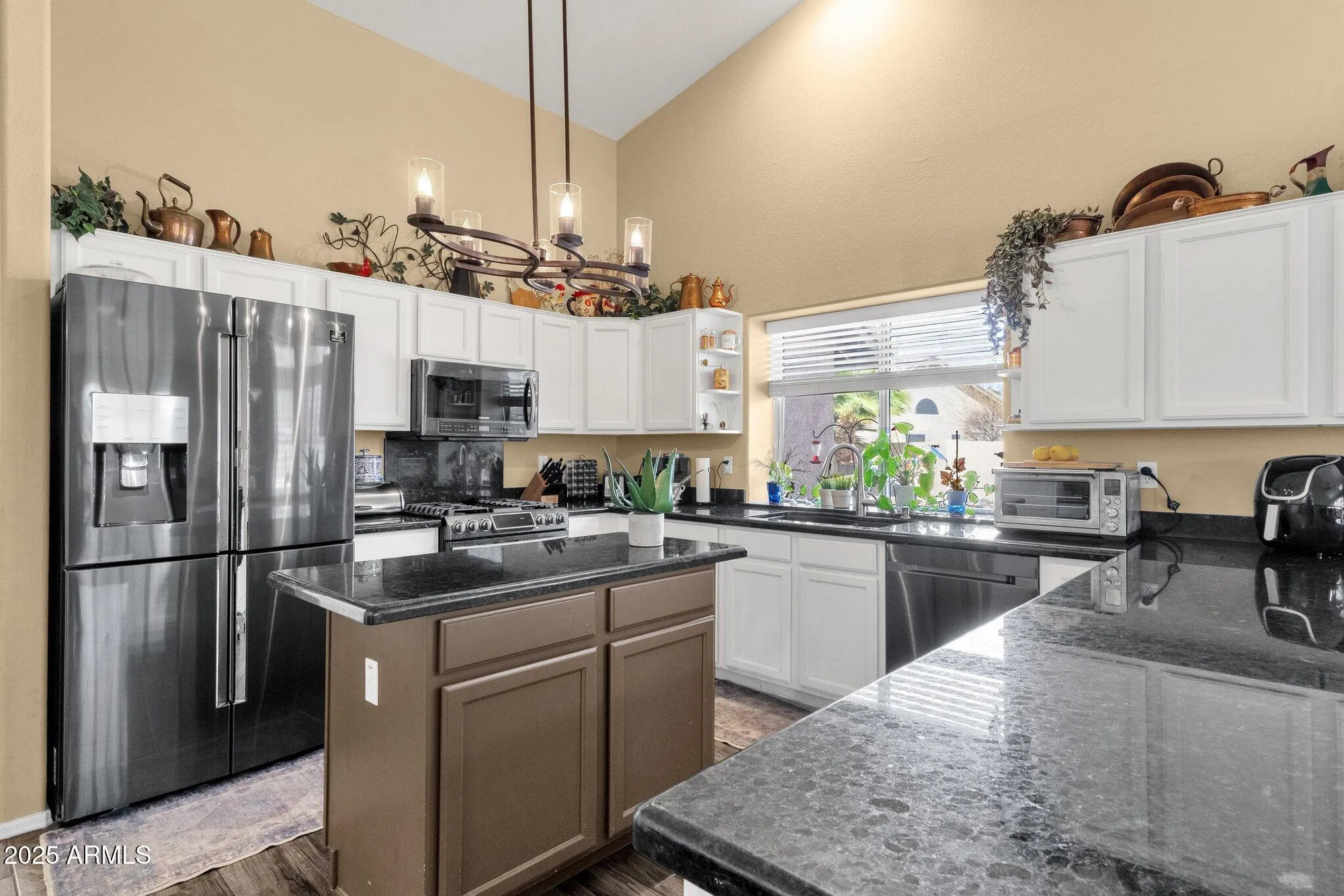 Property Slideshow image 19 of 51 | 19791 n 86th dr, Peoria, AZ, 85382