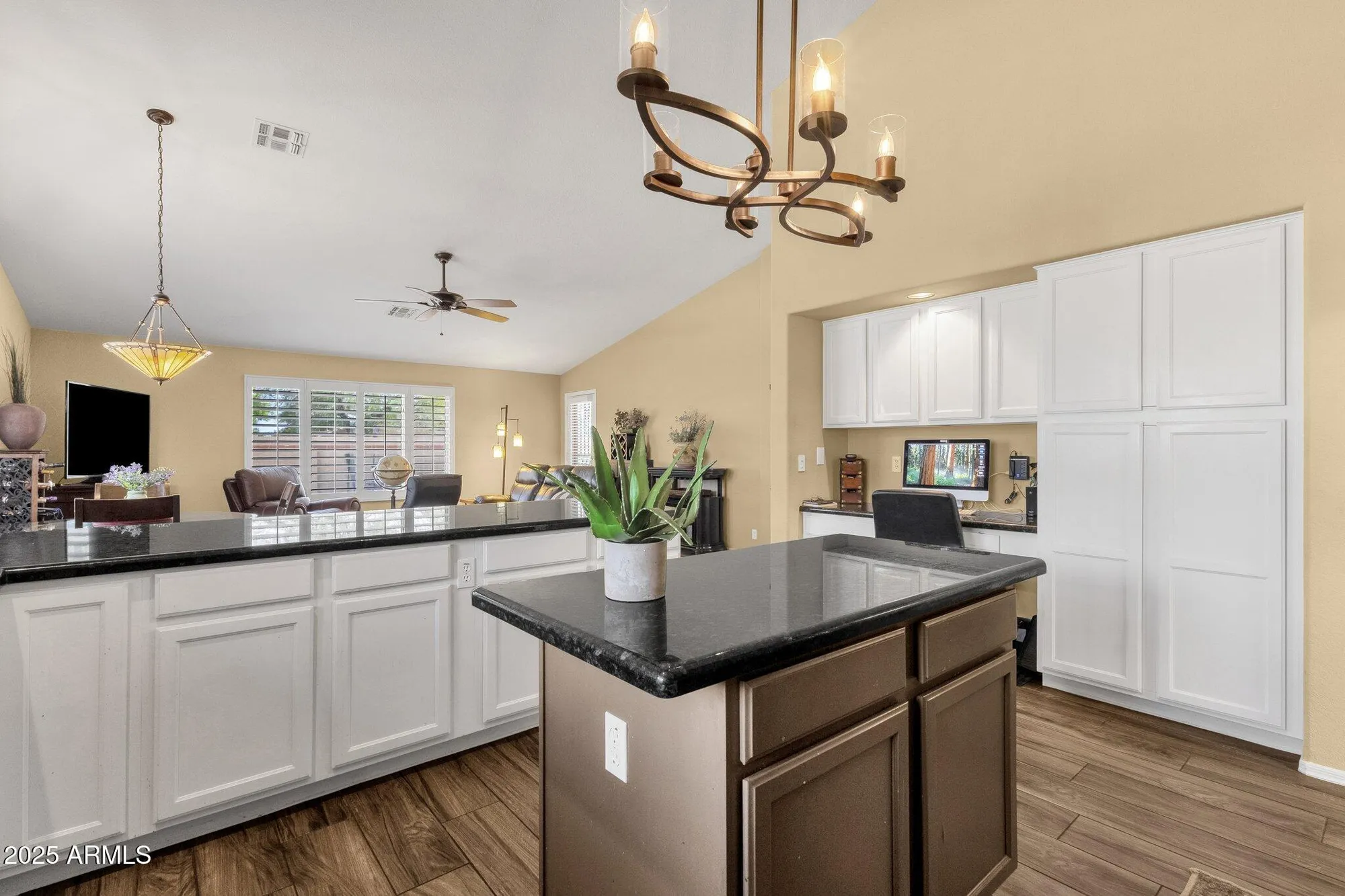 Property Slideshow image 21 of 51 | 19791 n 86th dr, Peoria, AZ, 85382