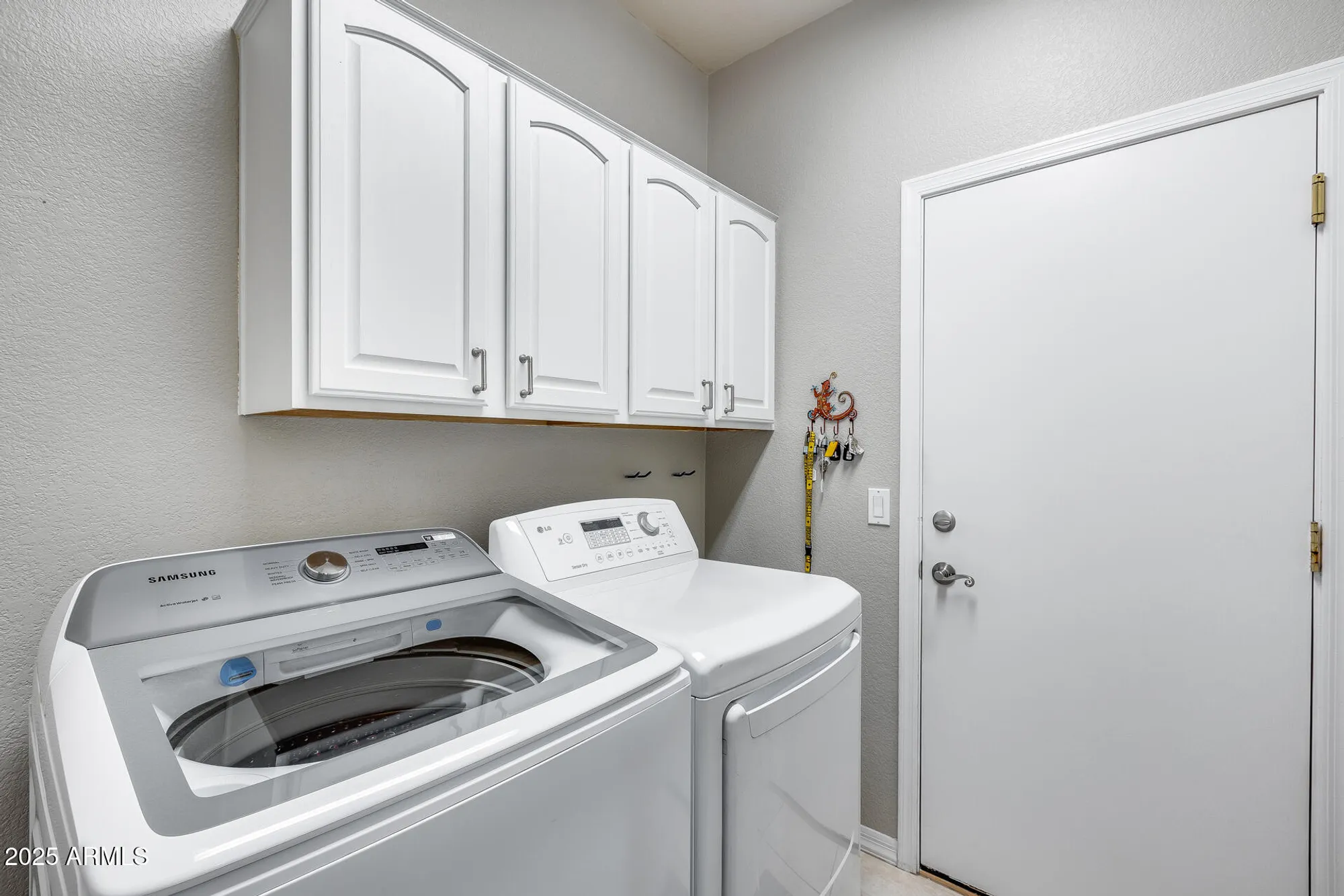 Property Slideshow image 15 of 32 | 6571 s granite dr, Chandler, AZ, 85249