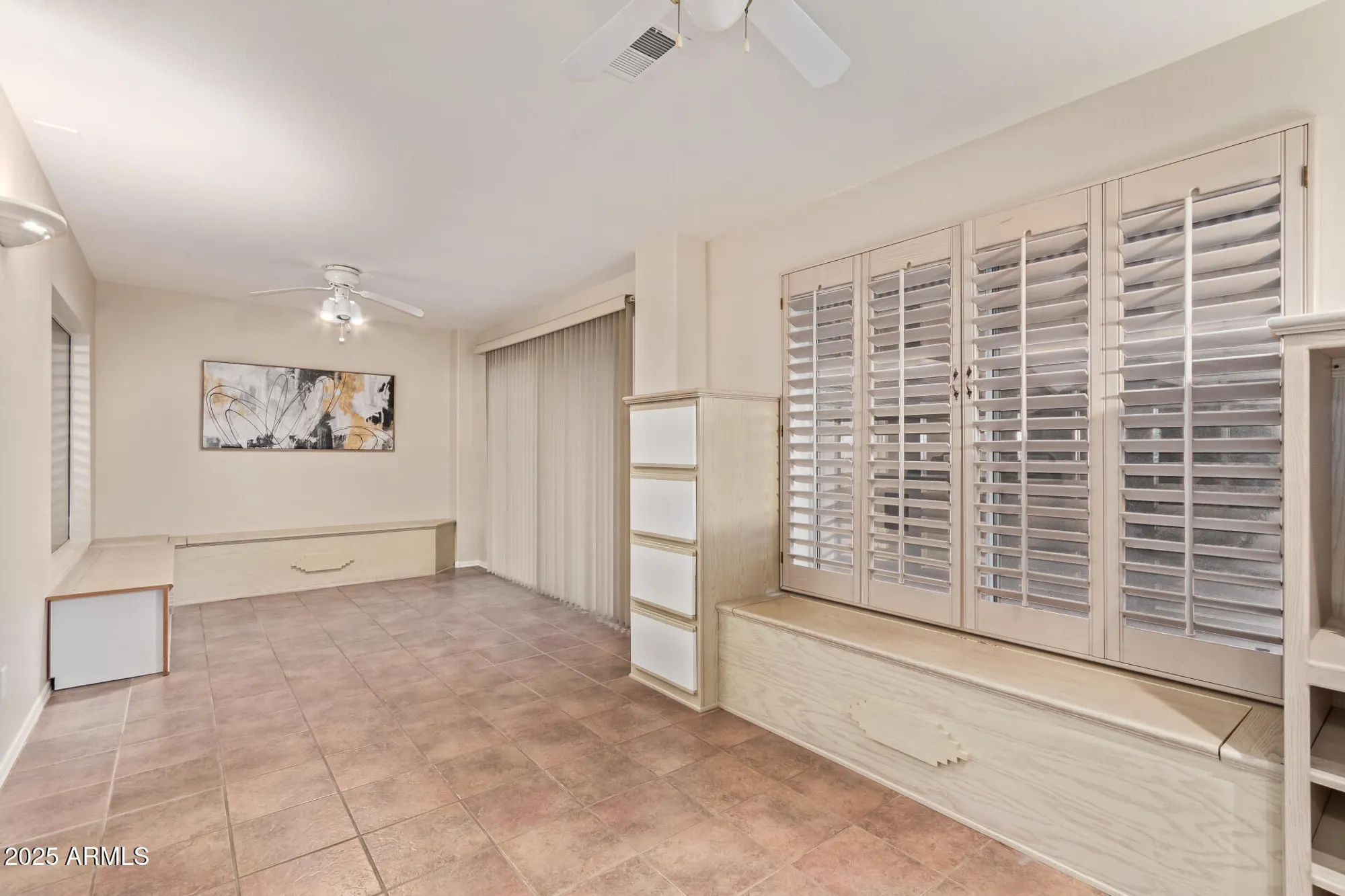 Property Slideshow image 31 of 35 | 15596 w flower ct, Goodyear, AZ, 85395