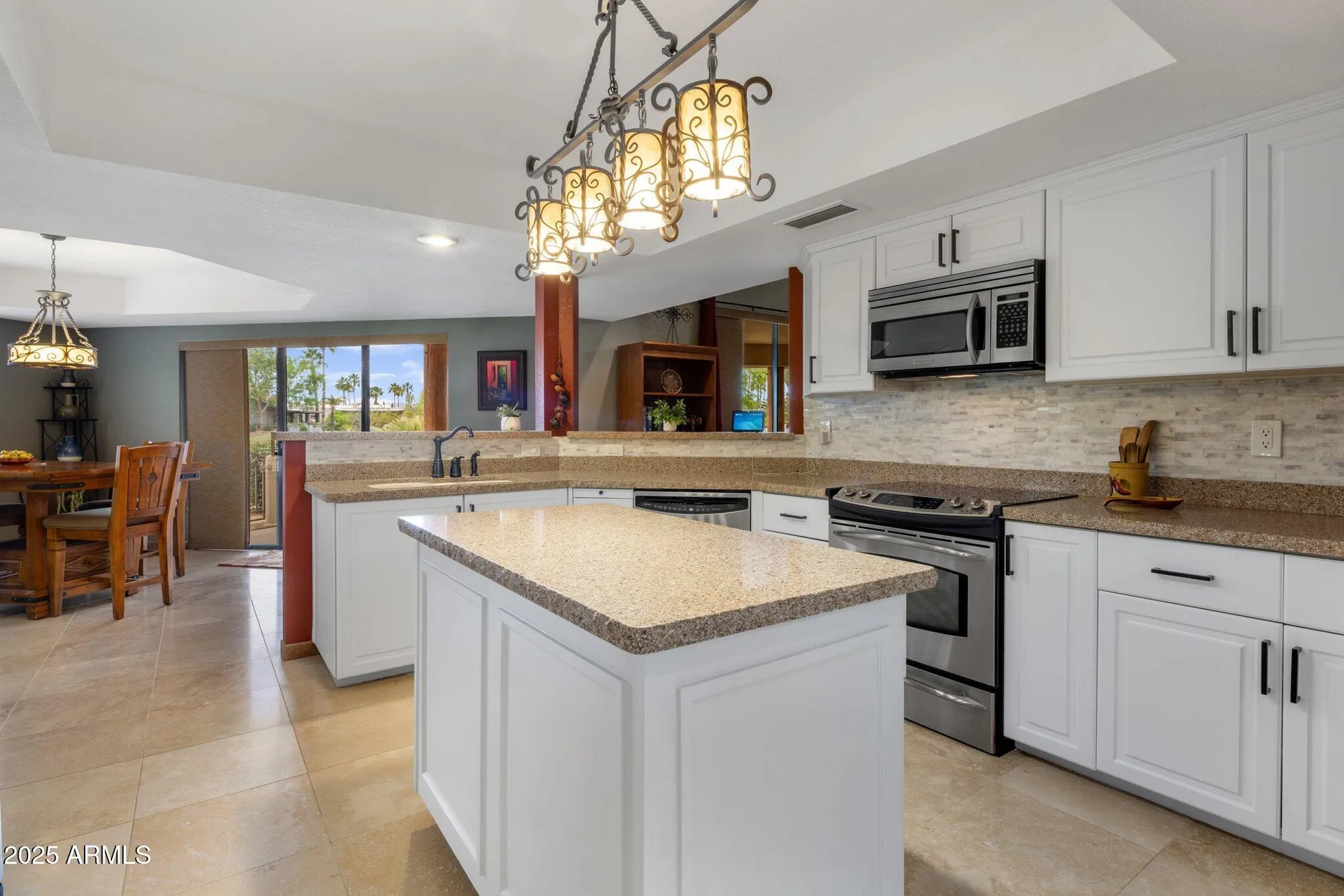 Property Slideshow image 12 of 38 | 19040 e alondra way, Rio Verde, AZ, 85263