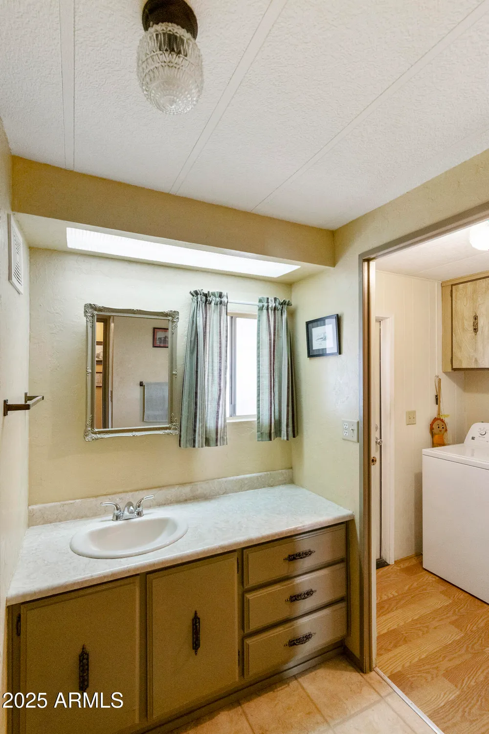 Property Slideshow image 14 of 35 | 8304 e desert trail, Mesa, AZ, 85208
