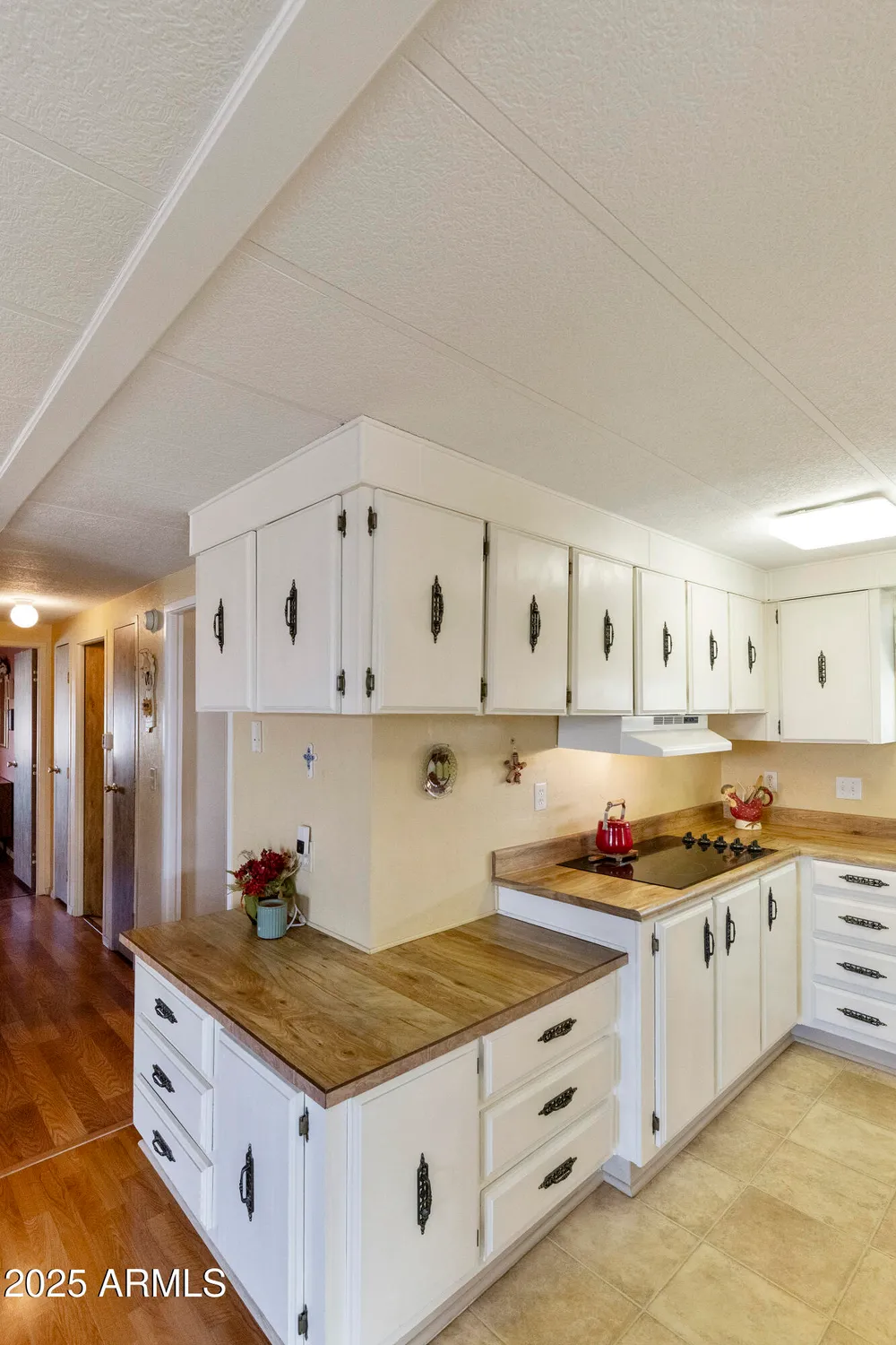 Property Slideshow image 7 of 35 | 8304 e desert trail, Mesa, AZ, 85208