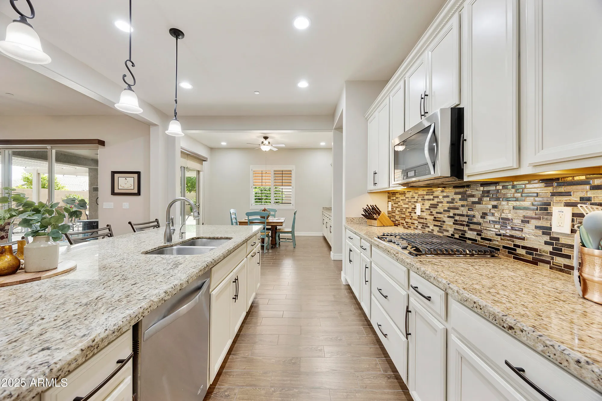 Property Slideshow image 7 of 68 | 10049 e topaz ave, Mesa, AZ, 85212