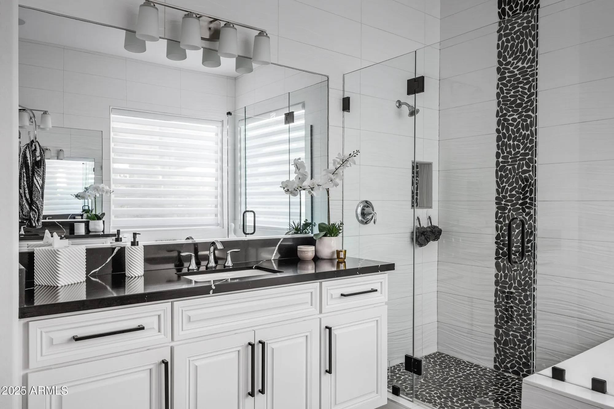 Property Slideshow image 33 of 71 | 351 e santa lucia ln, Queen Creek, AZ, 85140