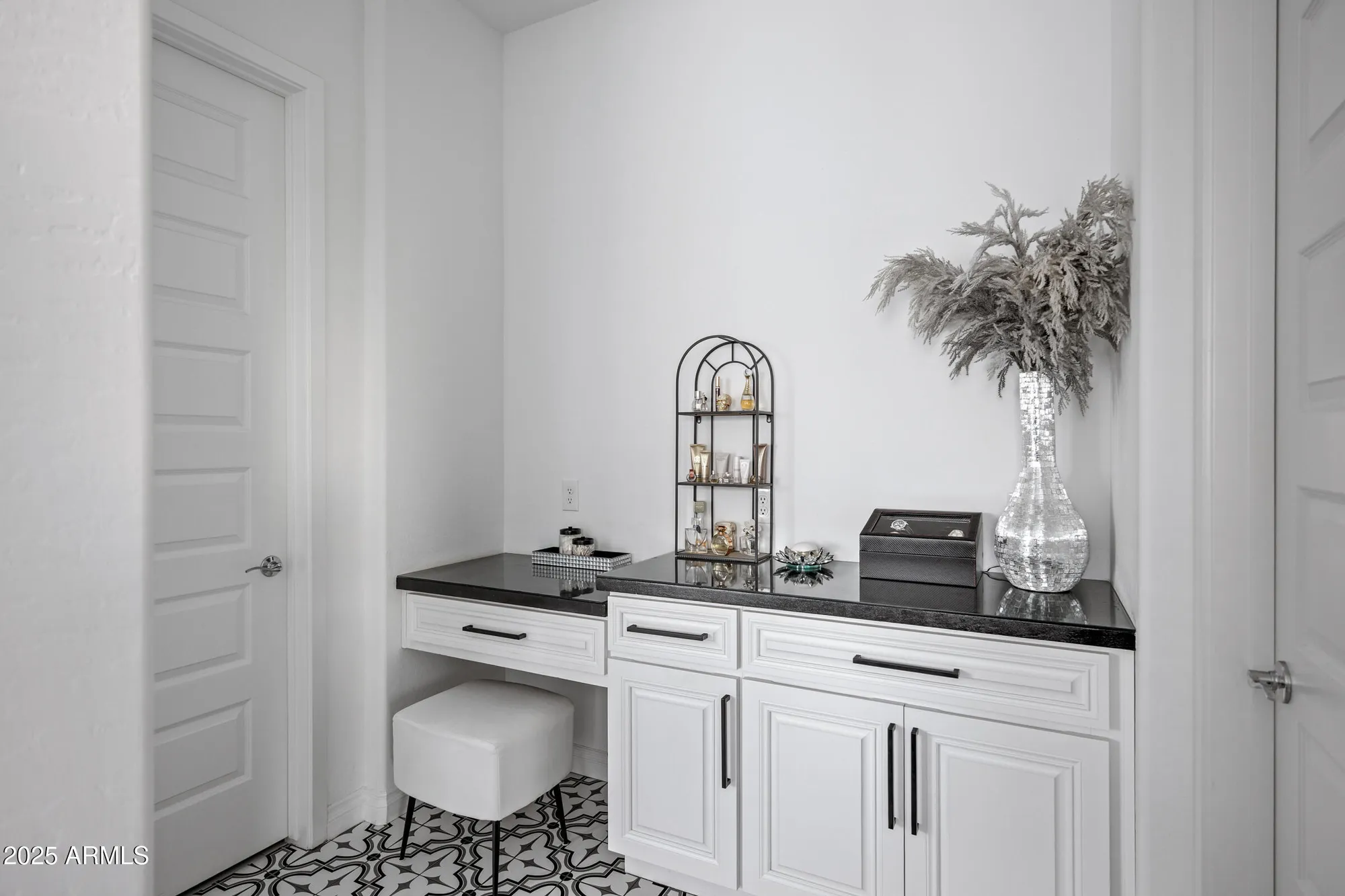 Property Slideshow image 32 of 71 | 351 e santa lucia ln, Queen Creek, AZ, 85140