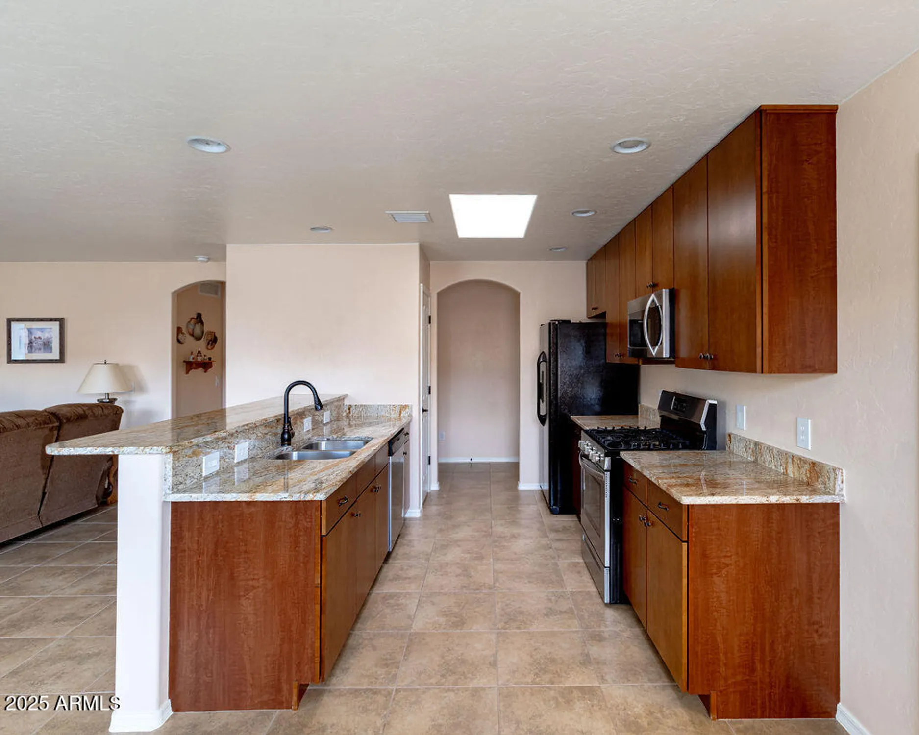 Property Slideshow image 10 of 42 | 762 s clubhouse ln, Sierra Vista, AZ, 85635