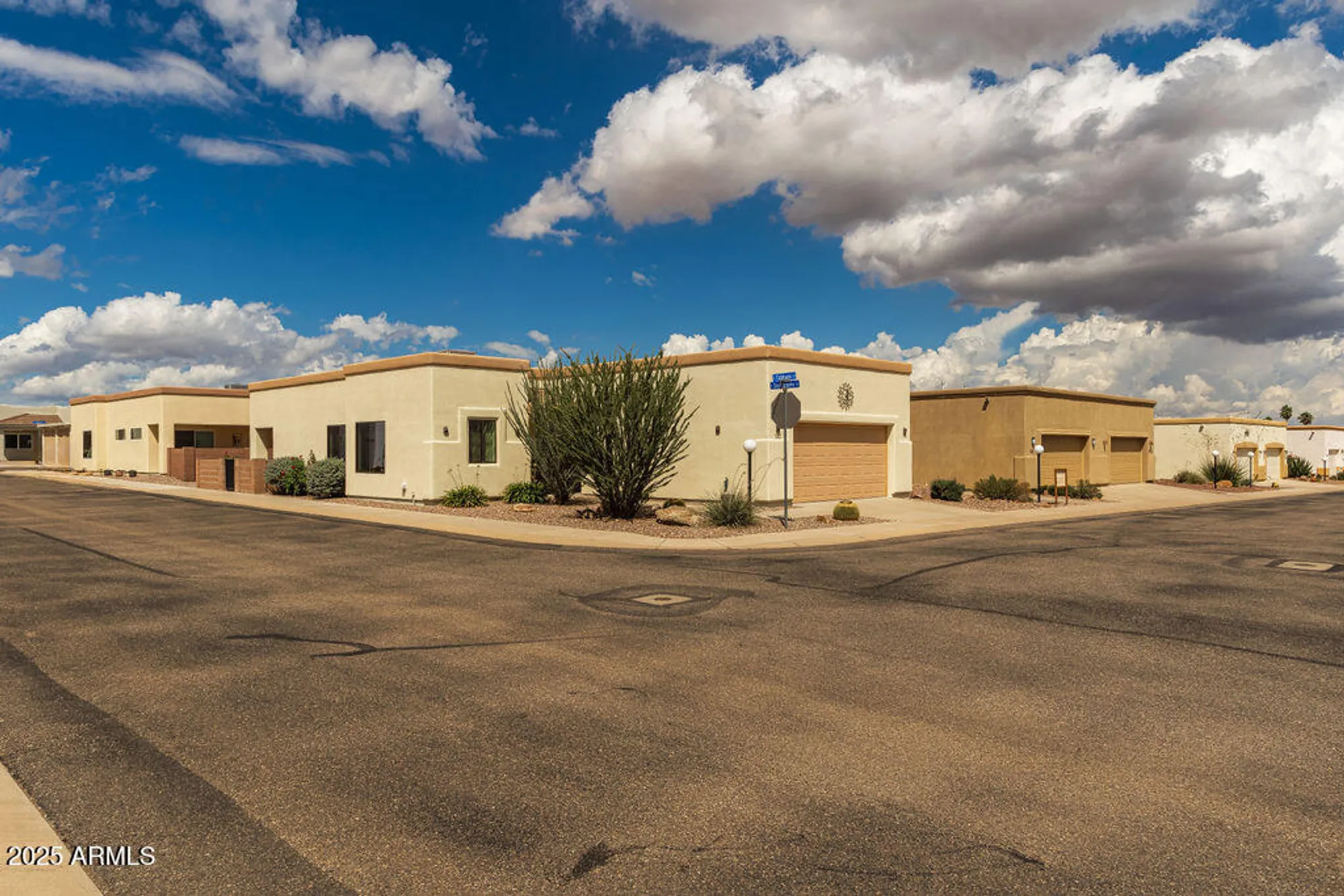 Property Slideshow image 38 of 42 | 762 s clubhouse ln, Sierra Vista, AZ, 85635