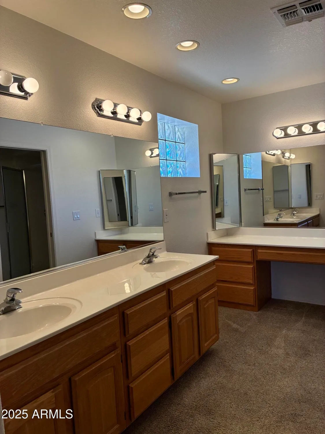 Property Slideshow image 22 of 32 | 11259 e medina ave, Mesa, AZ, 85209