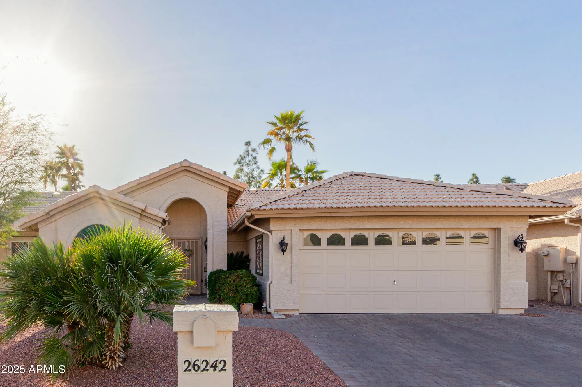 Property Slideshow image 1 of 25 | 26242 s thistle ln, Sun Lakes, AZ, 85248