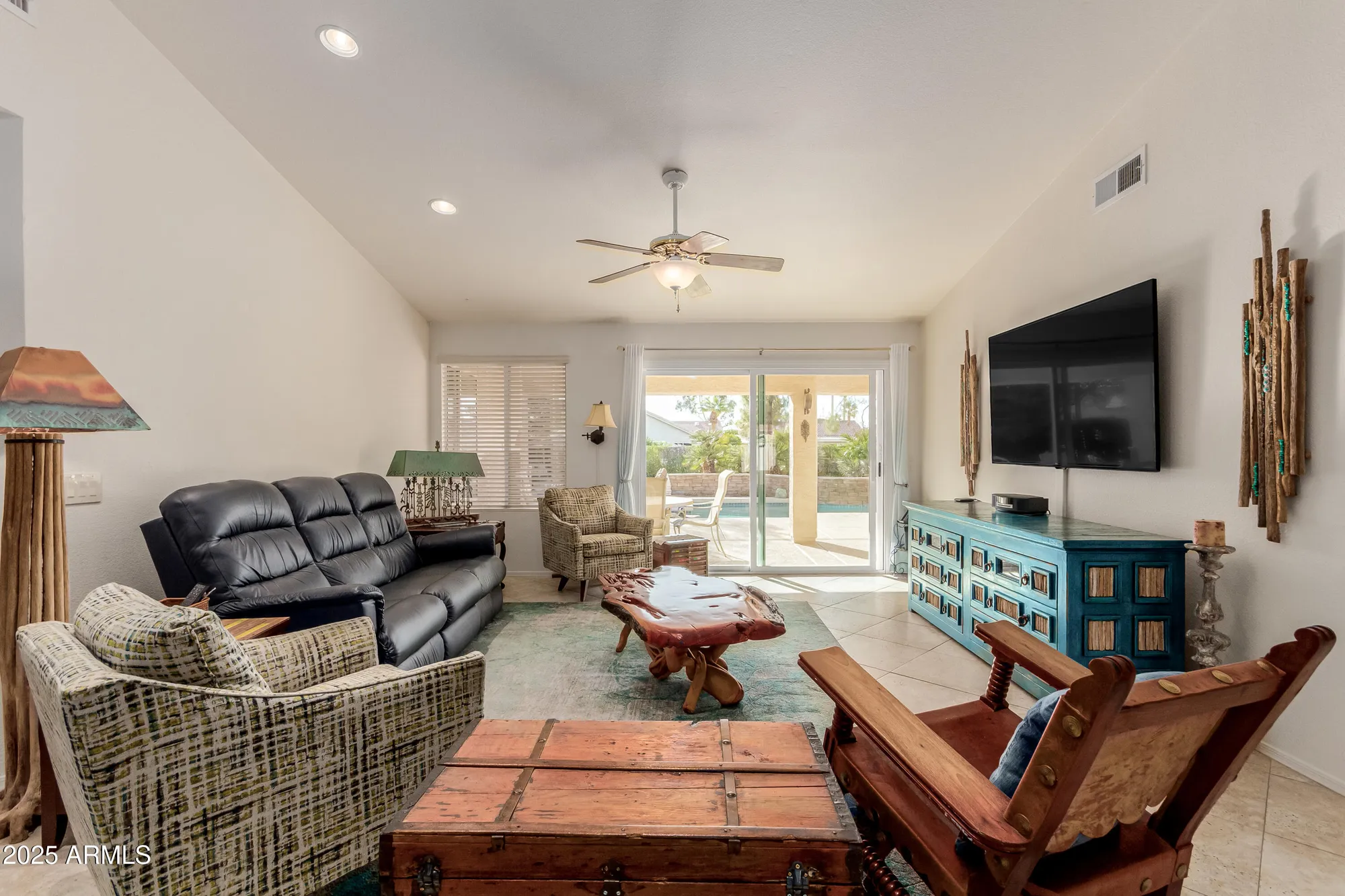 Property Slideshow image 5 of 25 | 26242 s thistle ln, Sun Lakes, AZ, 85248