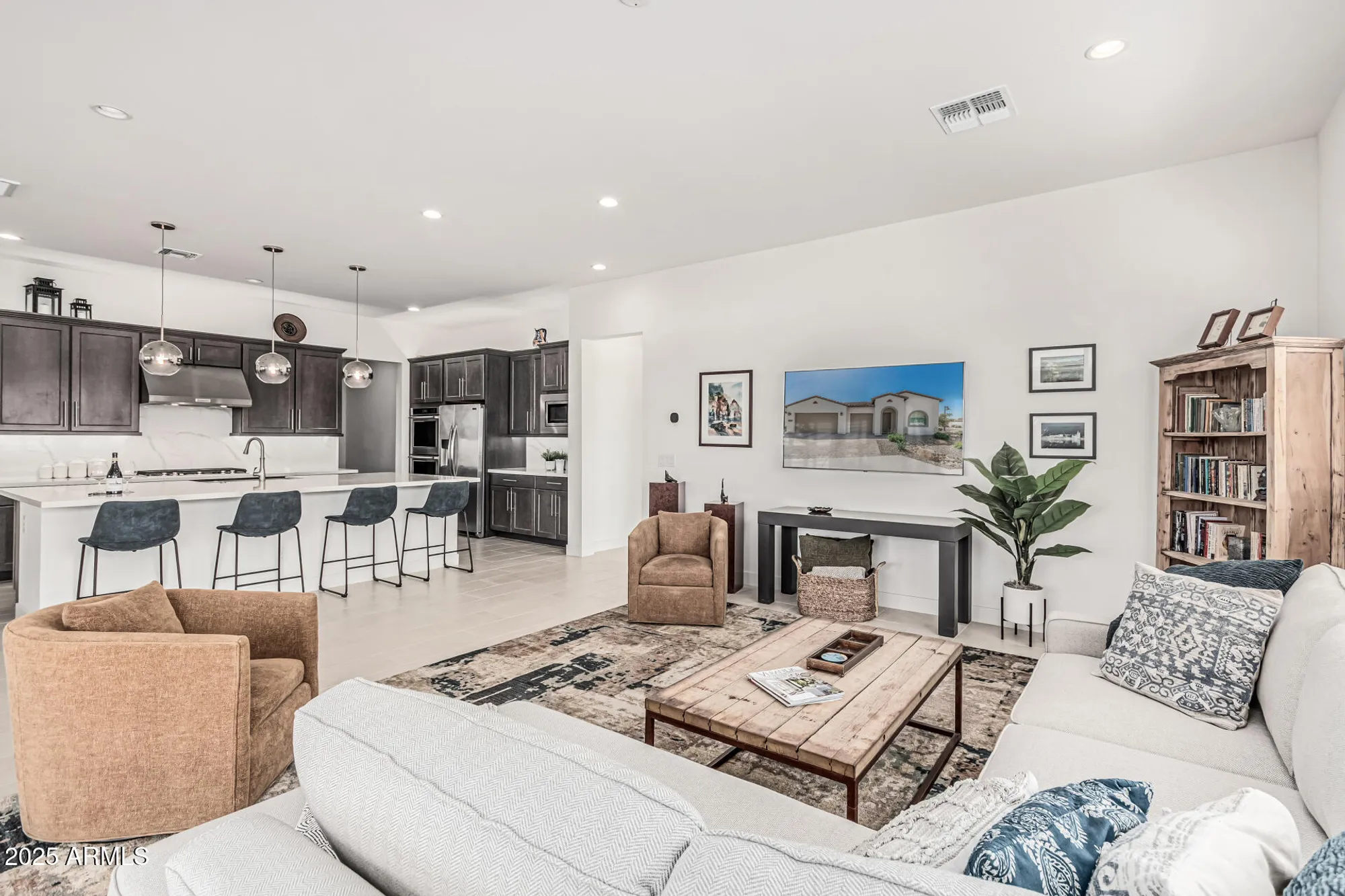 Property Slideshow image 7 of 71 | 17331 w wildwood st, Surprise, AZ, 85388