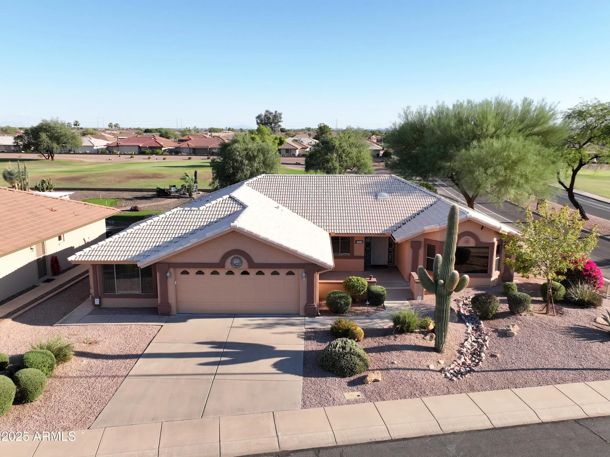 Property Slideshow image 1 of 35 | 11303 e laguna azul cir, Mesa, AZ, 85209