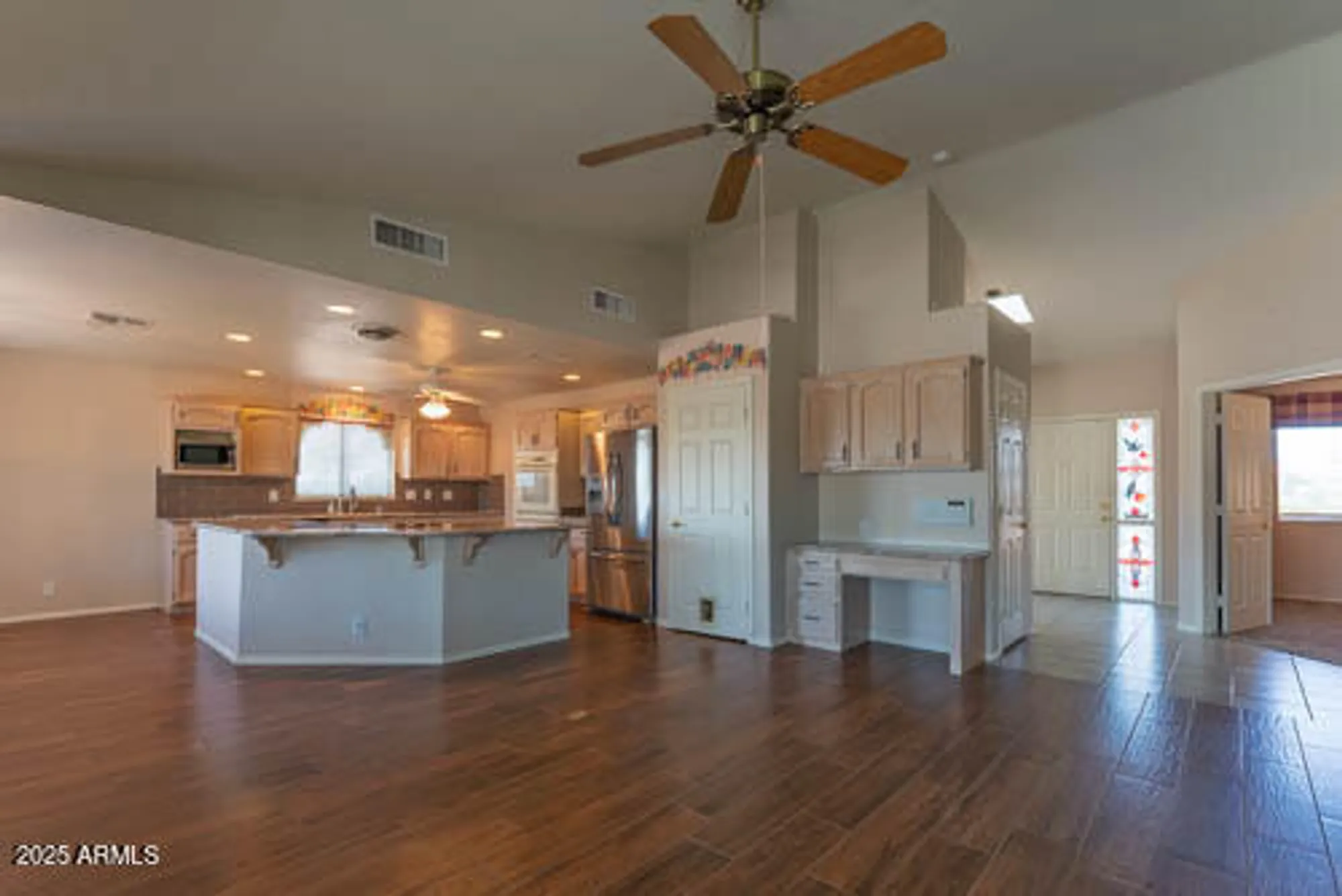 Property Slideshow image 14 of 35 | 11303 e laguna azul cir, Mesa, AZ, 85209
