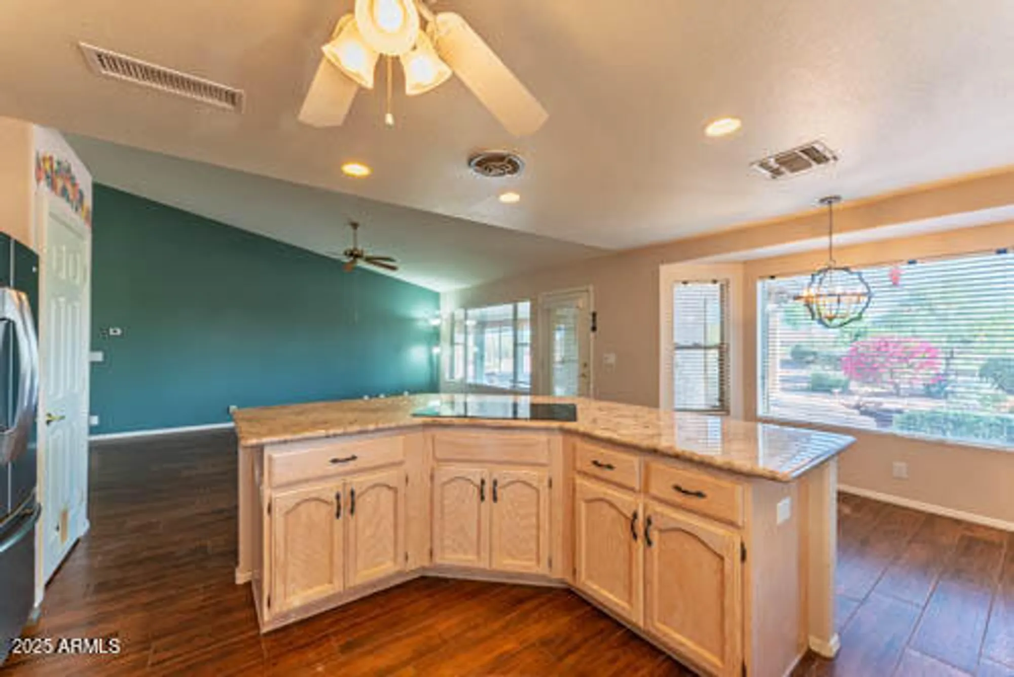 Property Slideshow image 10 of 35 | 11303 e laguna azul cir, Mesa, AZ, 85209