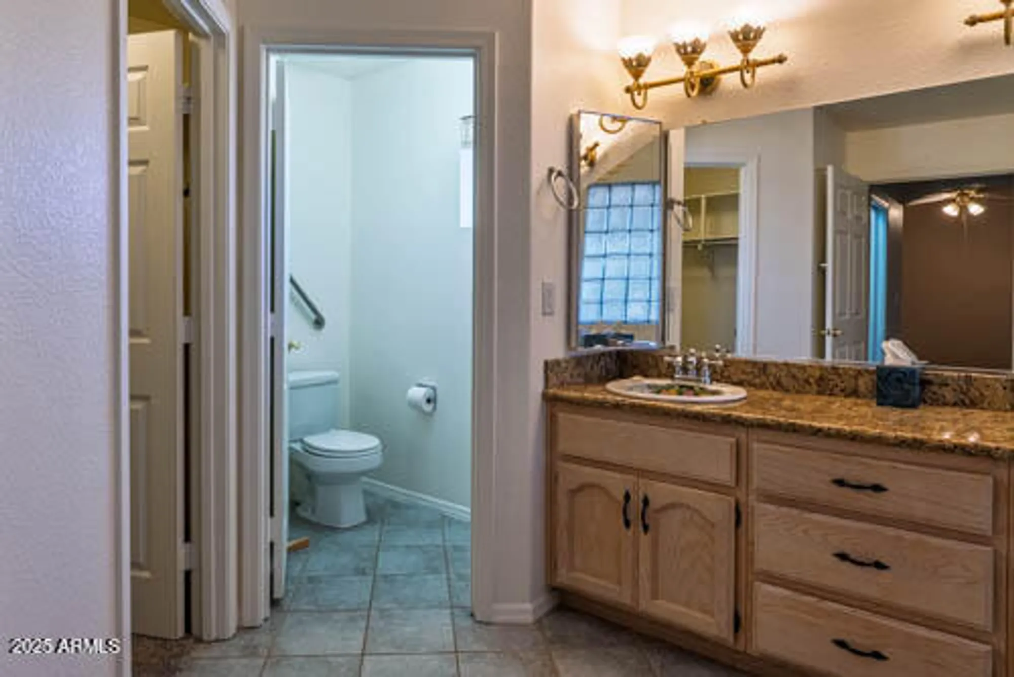 Property Slideshow image 18 of 35 | 11303 e laguna azul cir, Mesa, AZ, 85209