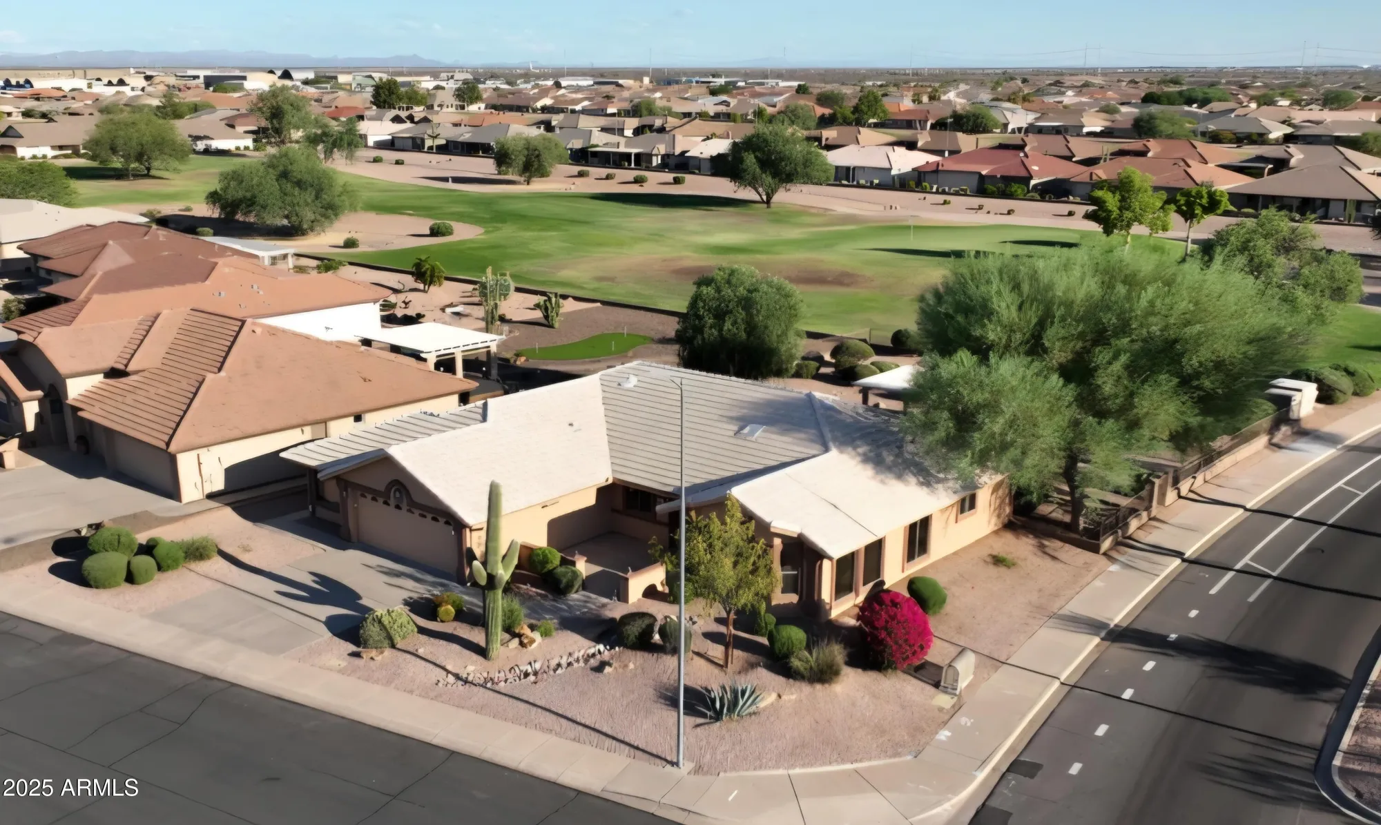 Property Slideshow image 3 of 35 | 11303 e laguna azul cir, Mesa, AZ, 85209