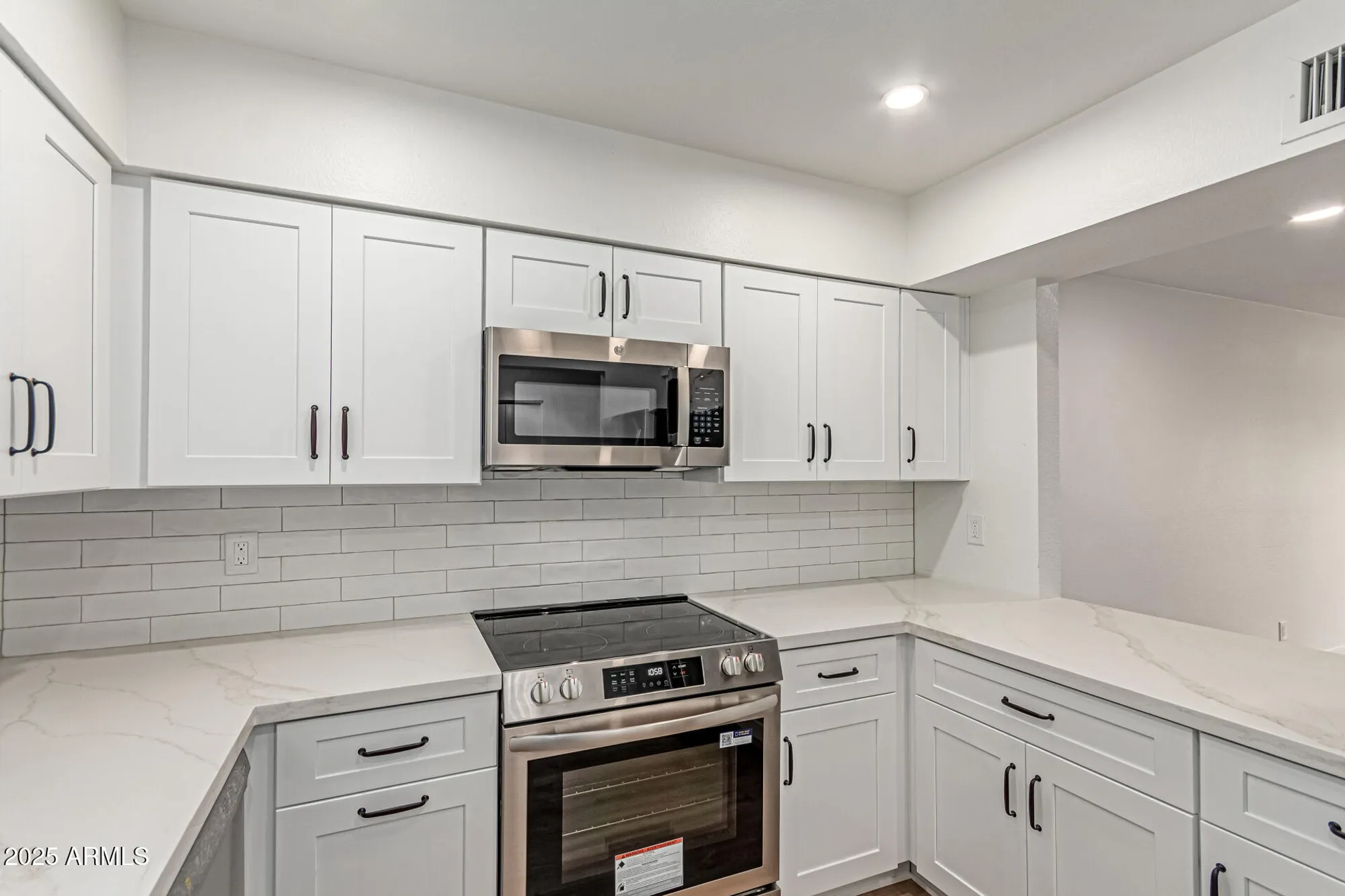 Property Slideshow image 5 of 26 | 131 n higley rd 21, Mesa, AZ, 85205