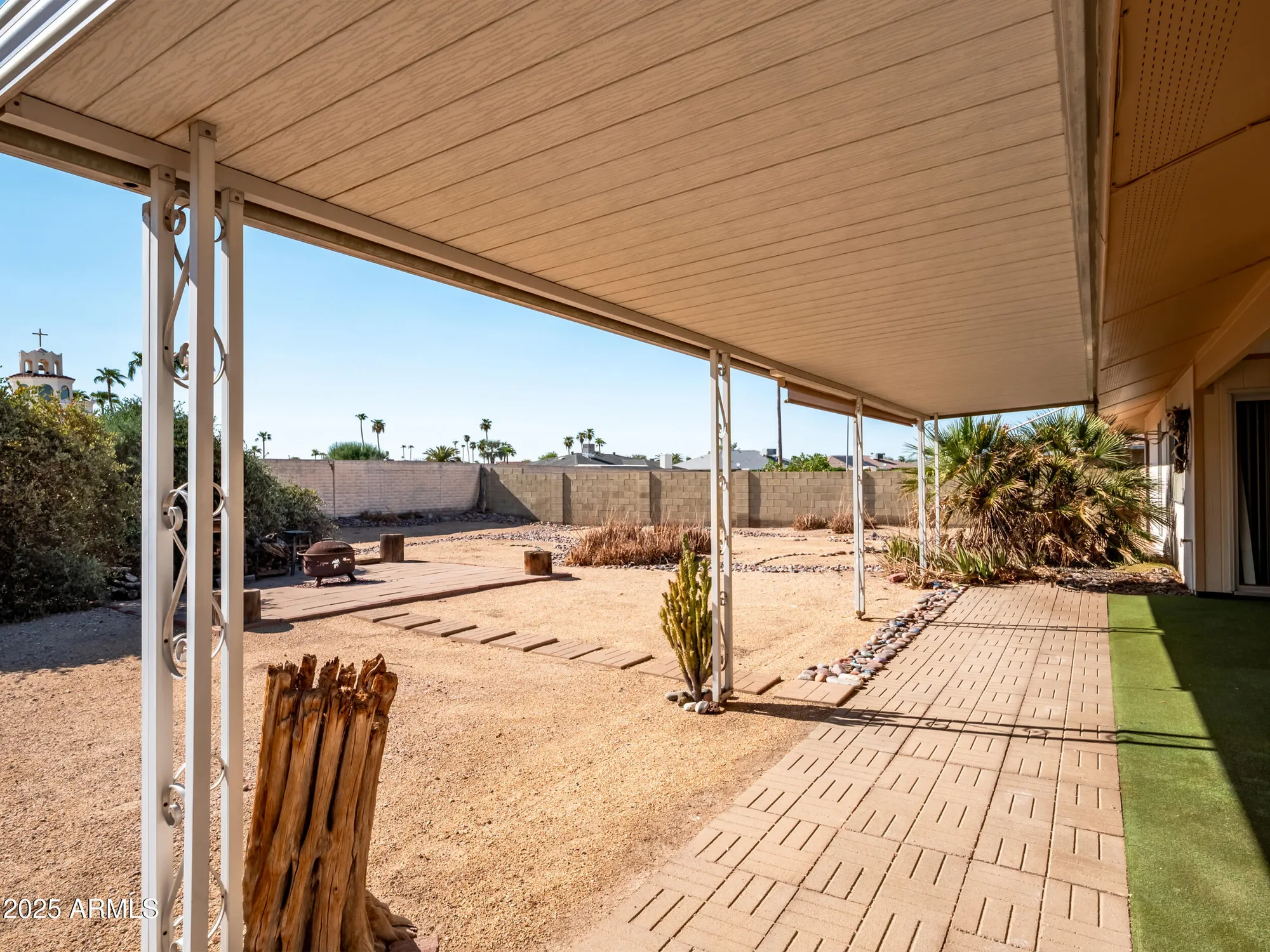 Property Slideshow image 8 of 20 | 17646 n whispering oaks dr, Sun City West, AZ, 85375