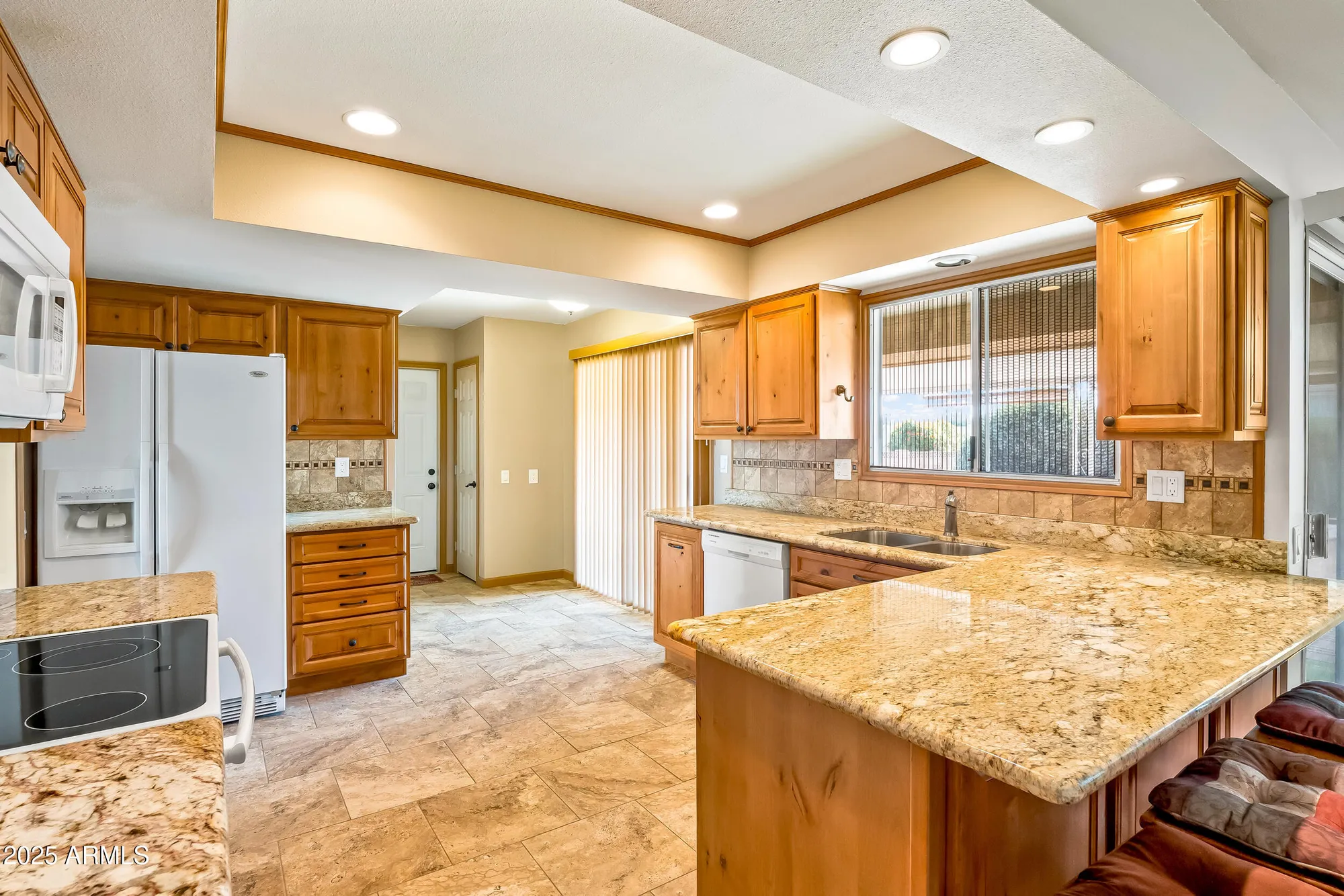 Property Slideshow image 10 of 20 | 17646 n whispering oaks dr, Sun City West, AZ, 85375